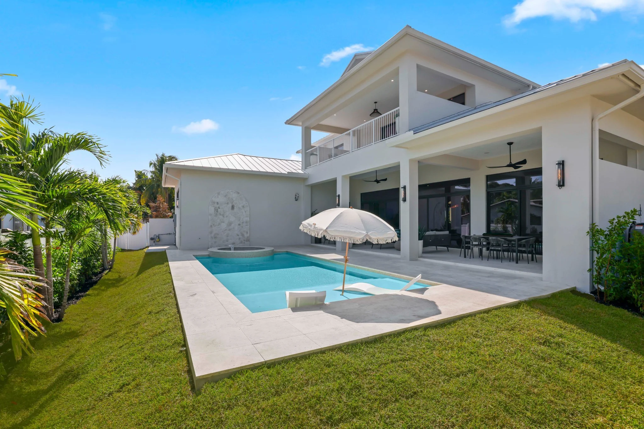1701 North Swinton Ave - 70.jpg-SMALL.JPG