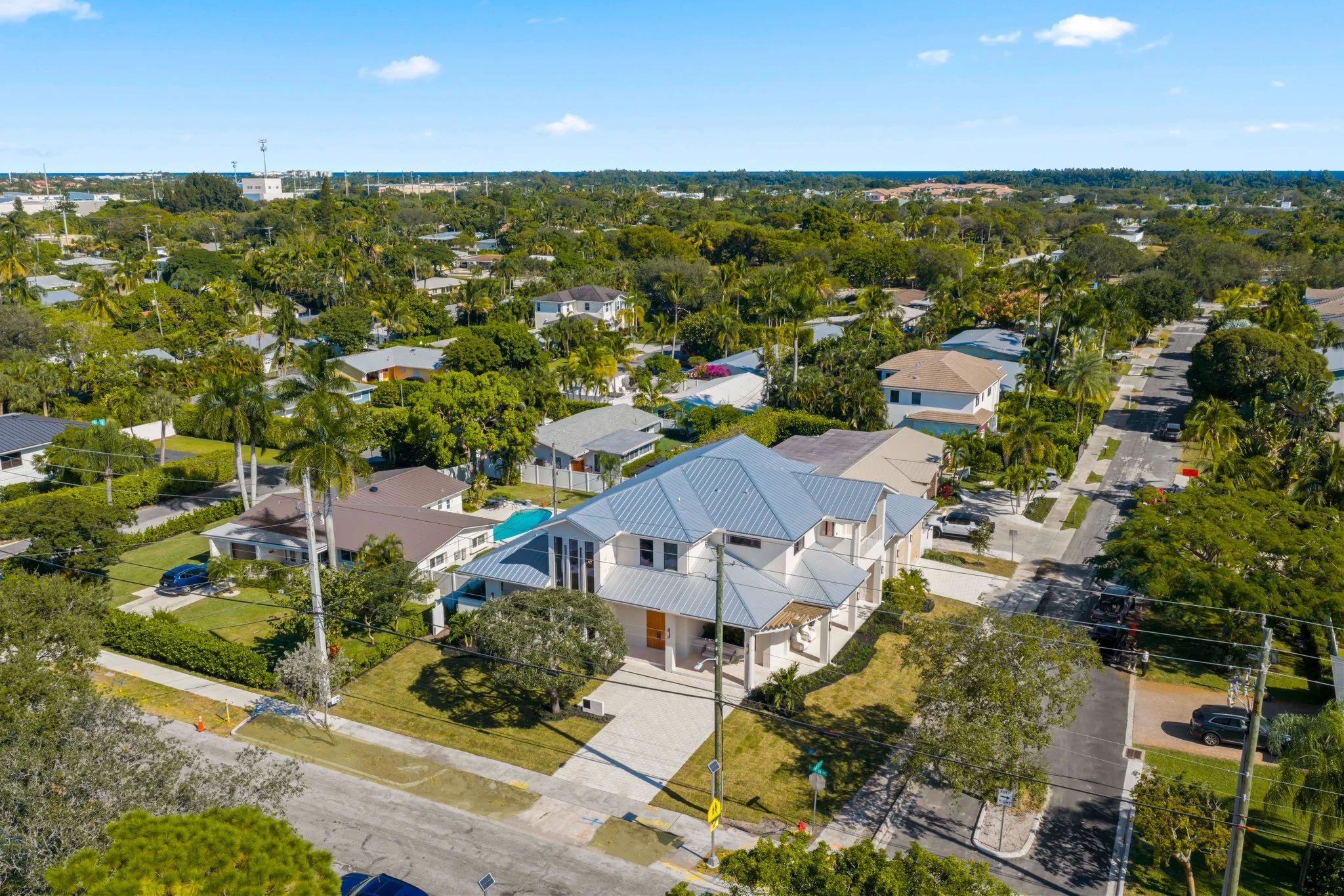 1701 North Swinton Ave - 71.jpg-SMALL.JPG