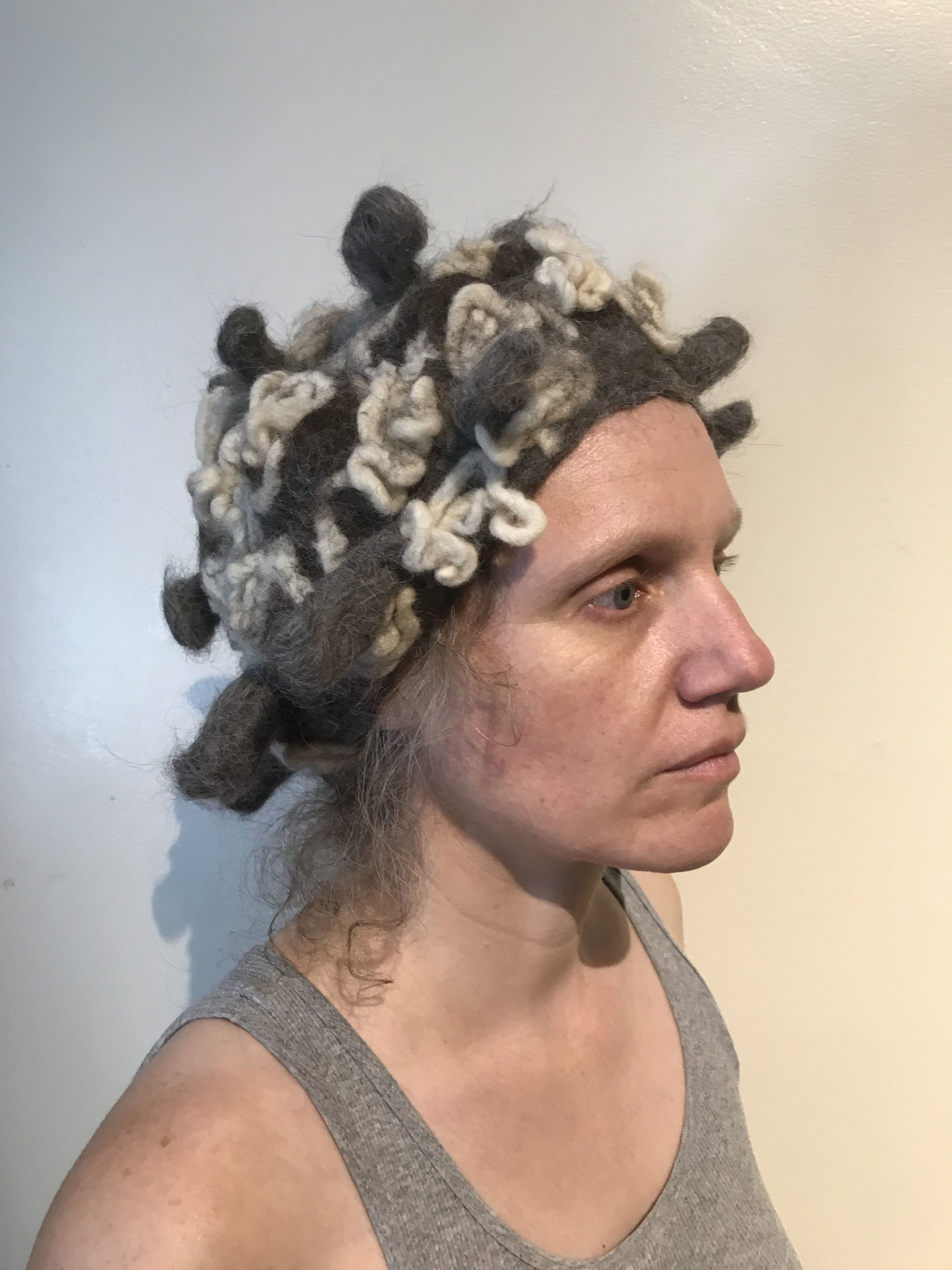 Uterus project - wig detail