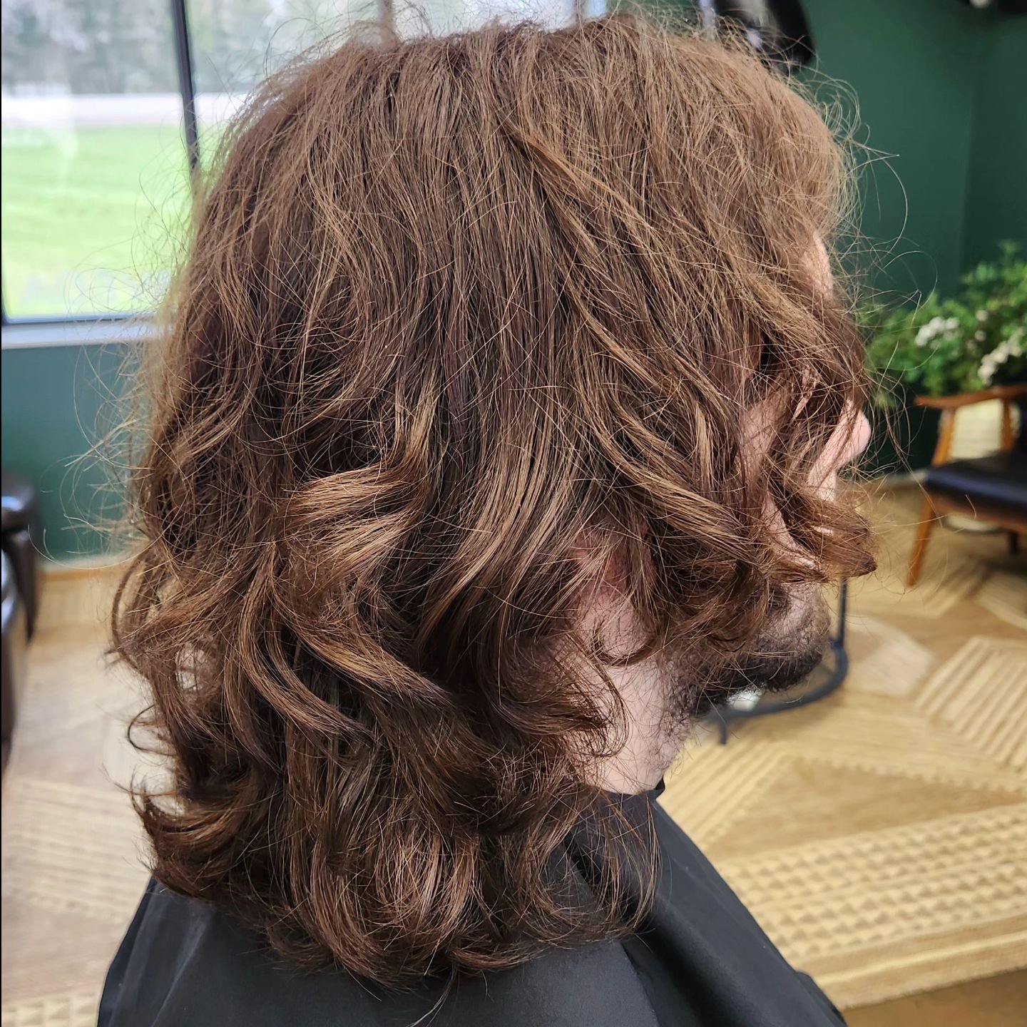 Summer is coming! 🌞 
Our client wanted a very big change!! It was time to shorten up his hair for some summer fun! 
Styled by @meaganellis21 

#menshair #menscuts #mensstyle #hair #hairsalon #hairstylistlife #mn #chisago