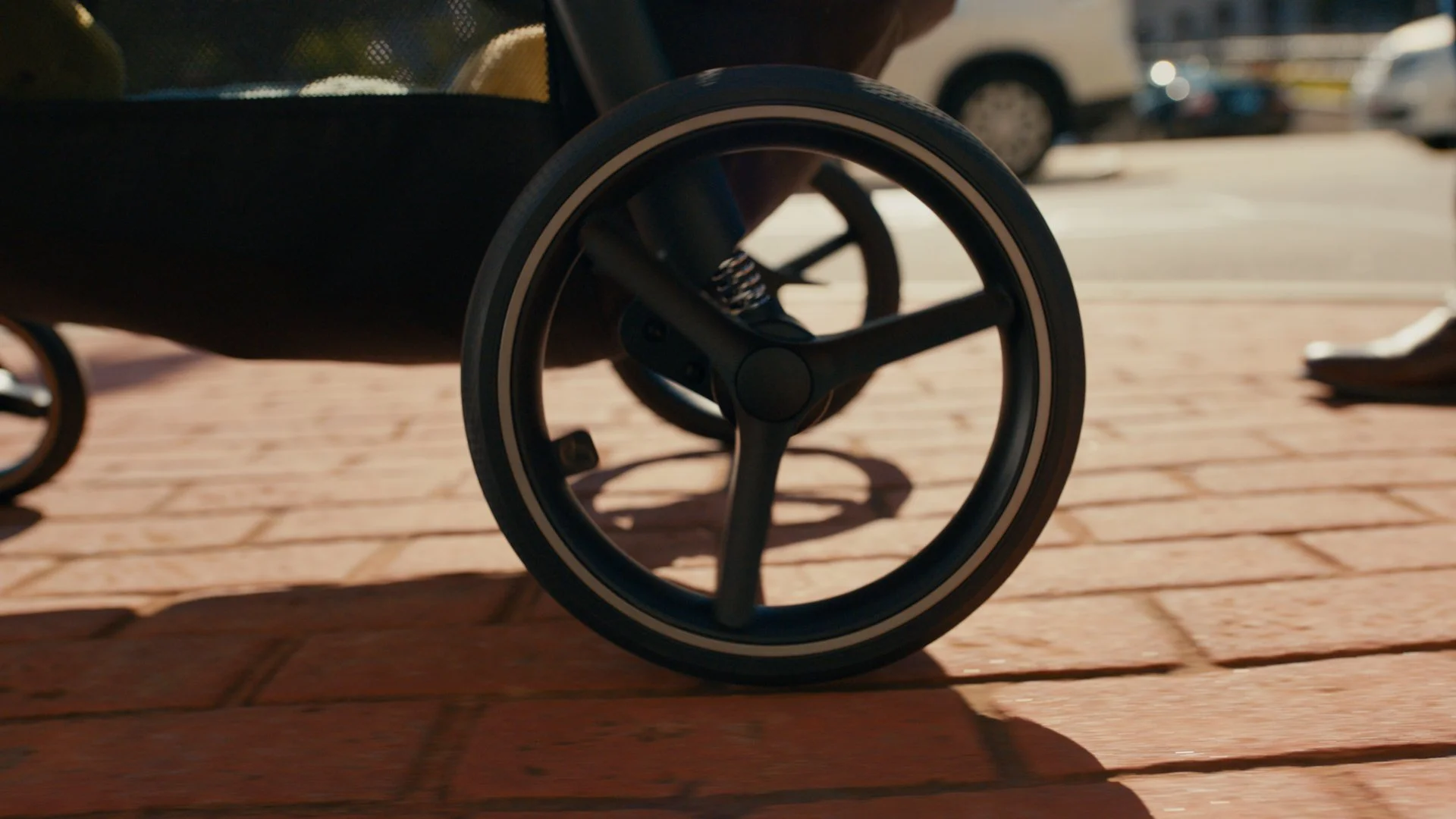 WHEELS_2.00_00_03_01.Still002.jpg
