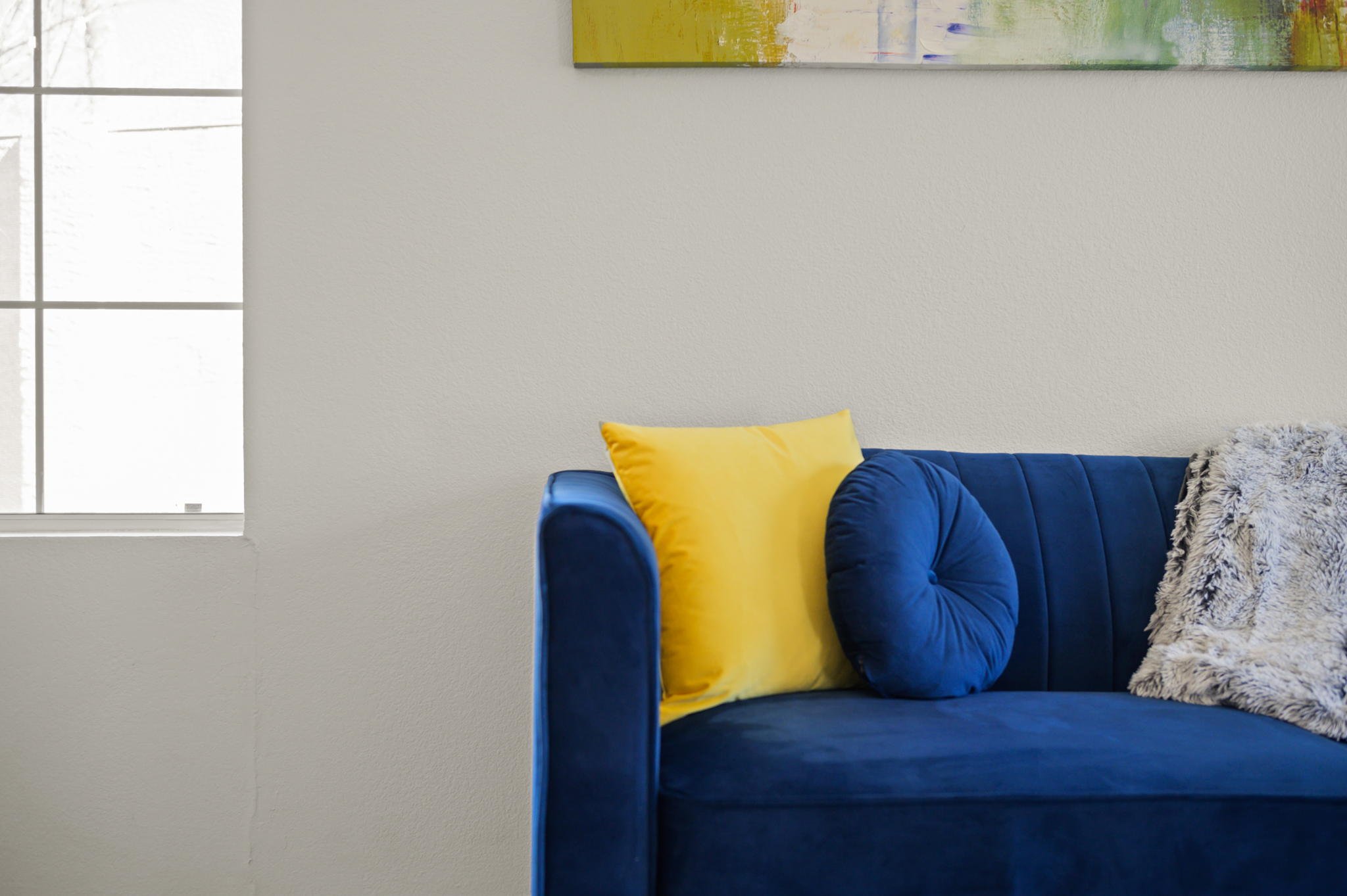 6-web-or-mls-18644 N 35th Pl-6.jpg