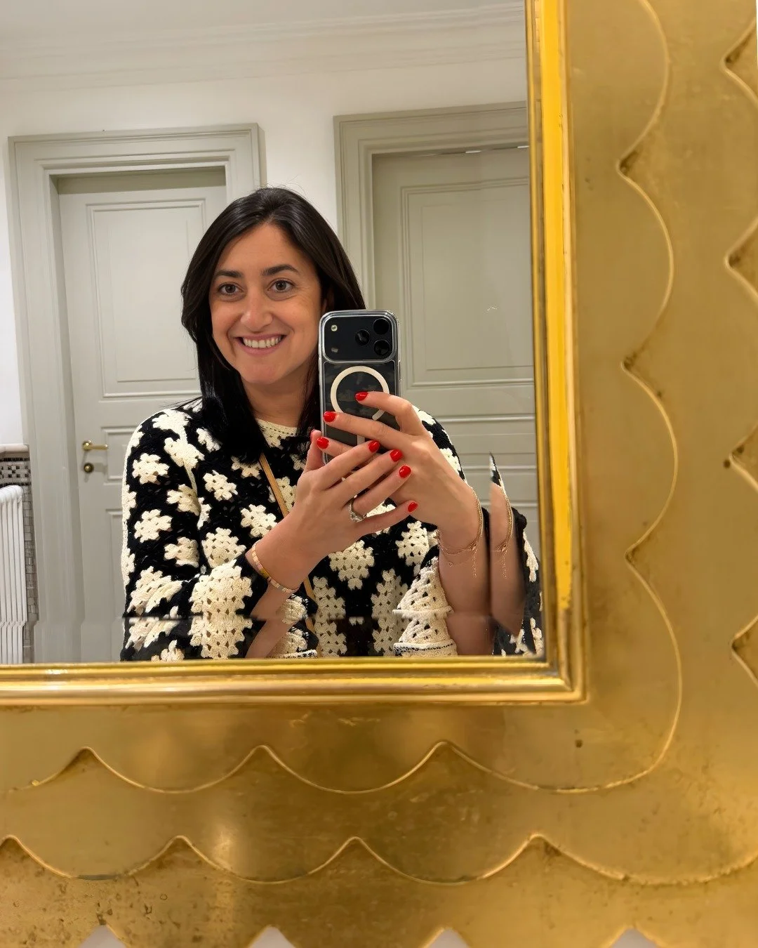 We can see your design skills.
What we (often) can&rsquo;t see is you.
ㅤ
I see this all the time with visual businesses. There&rsquo;s no human there. No personality in the feed. It&rsquo;s just gorgeous visuals.
ㅤ
Your audience already knows you can