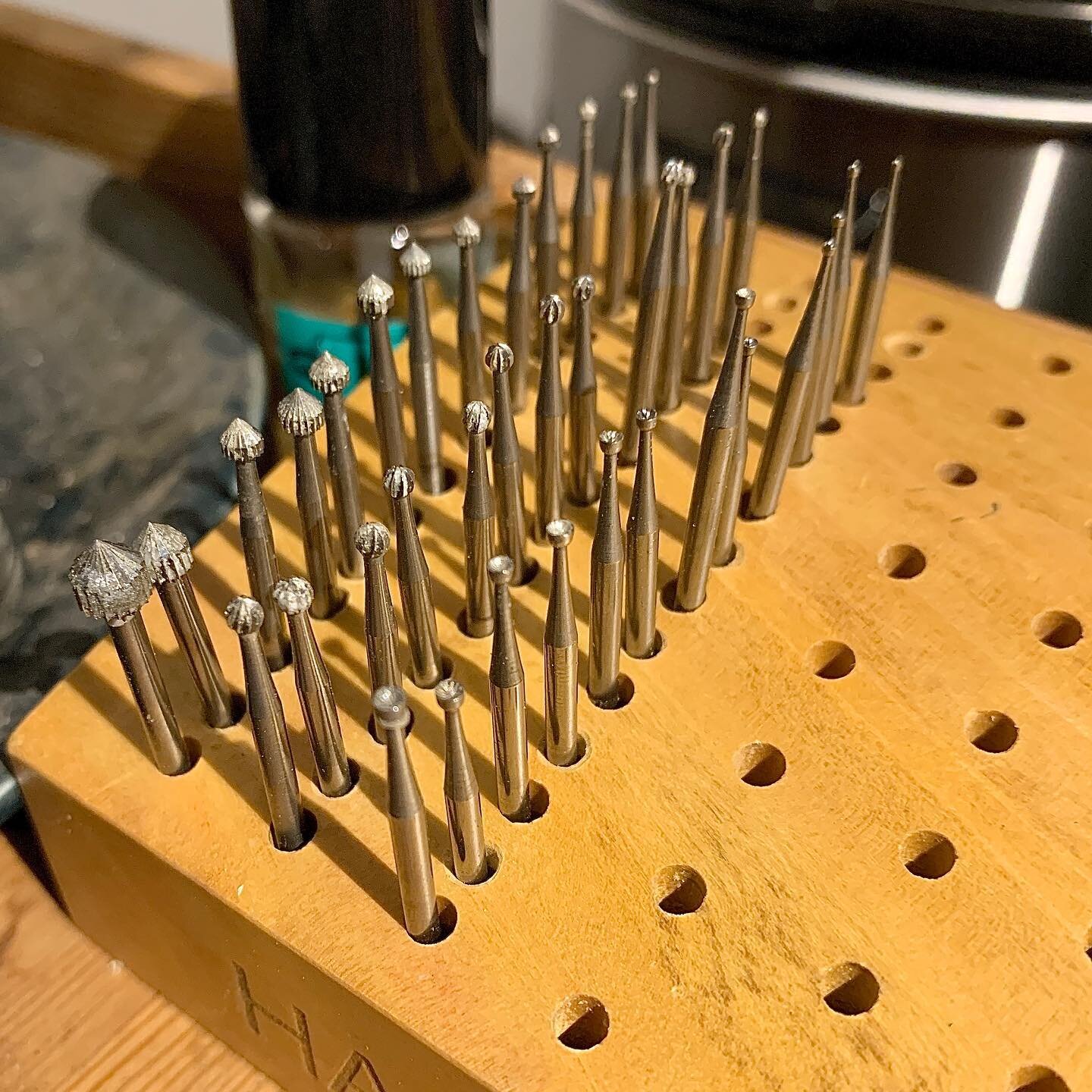 Don&rsquo;t be afraid to alter your tools! 
Here I drilled an extra hole between each existing one to fit all my burr&rsquo;s! 

#jewelrystudio #jewellerystudio #jewelrybench #jewellerybench #jewellerybenchspace  #jewellersbench #jewelersbench #jewel