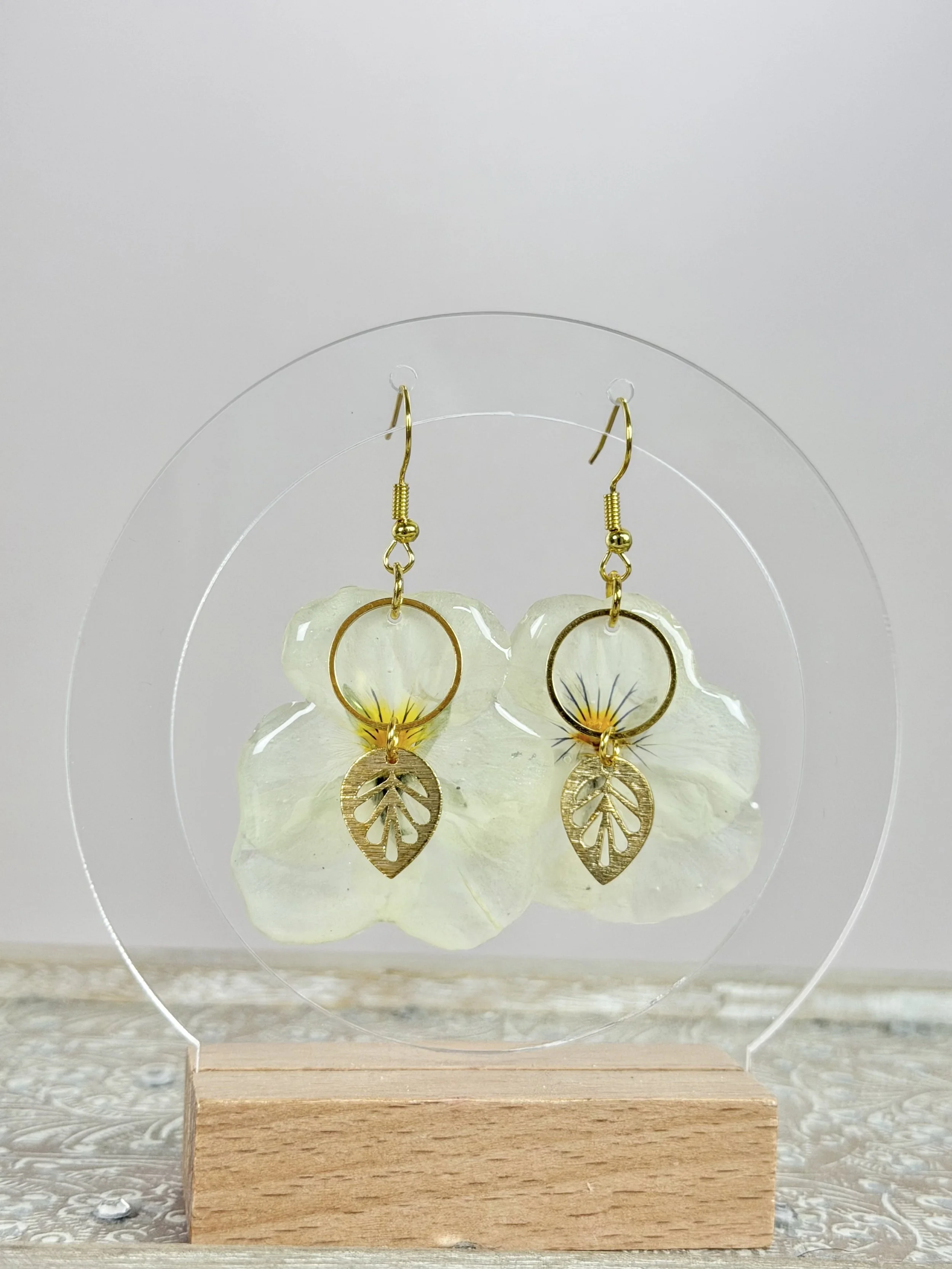 Boucles d’oreilles –  Pensée blanche