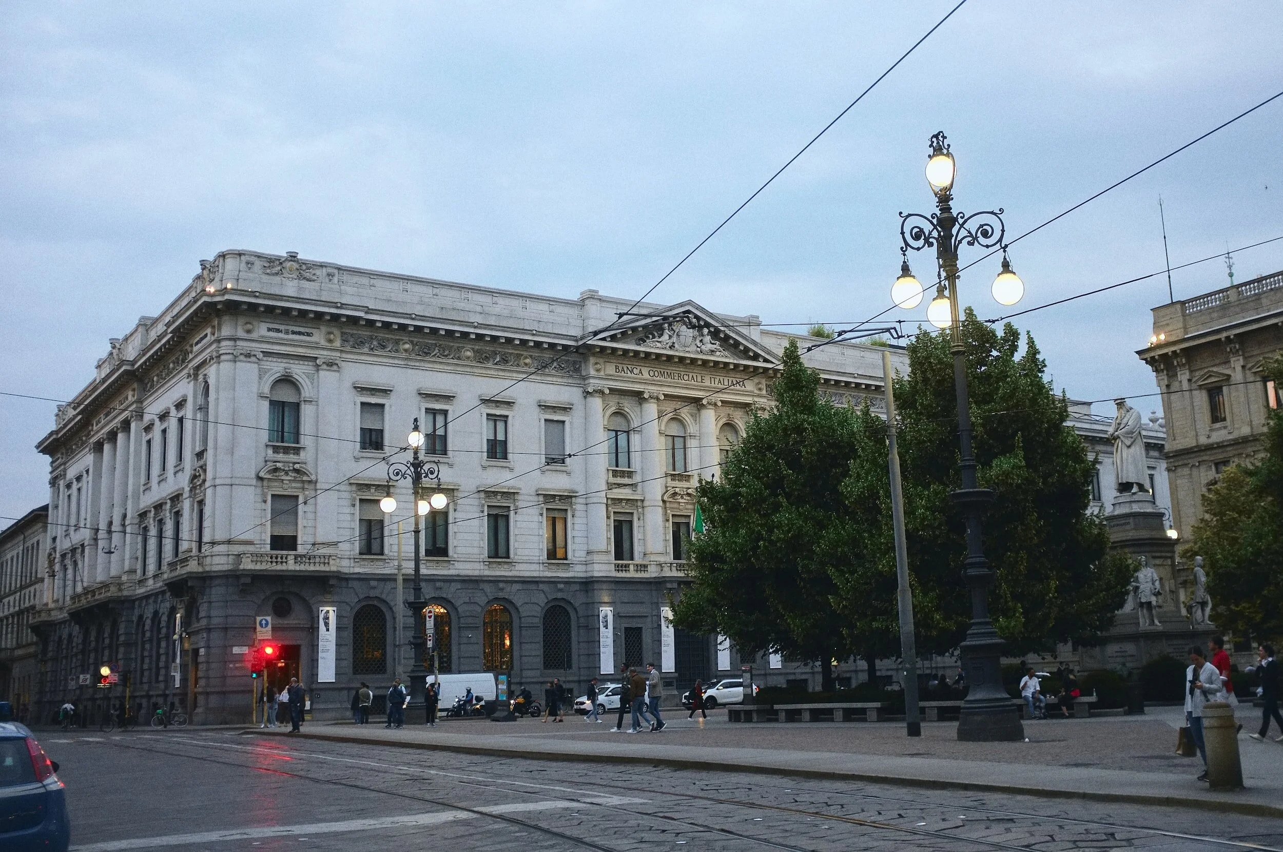 La Scala, Milan: A Legendary Opera House Celebrating Artistic Excellence