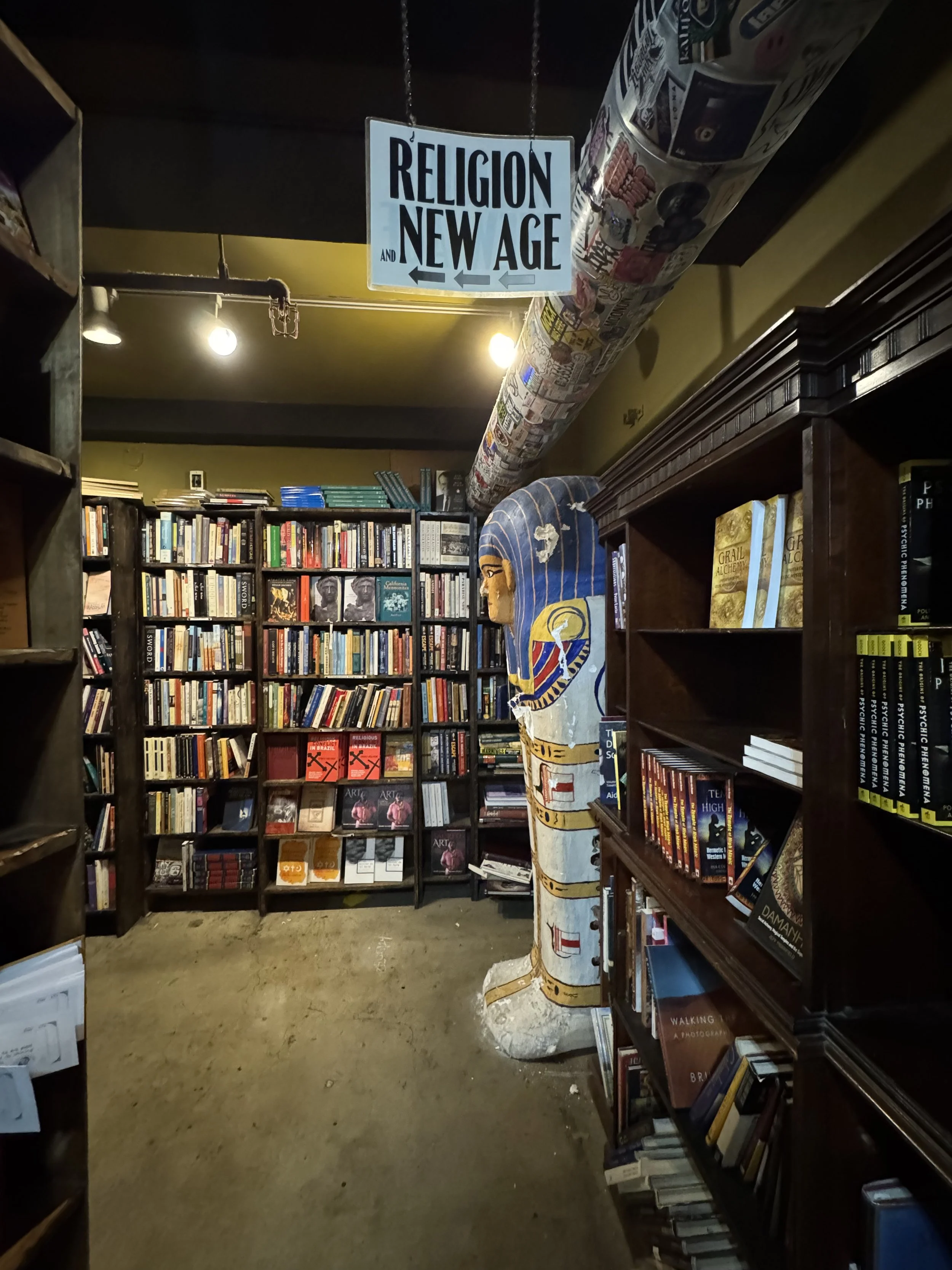 THE LAST BOOKSTORE - MILAN WEEKLY