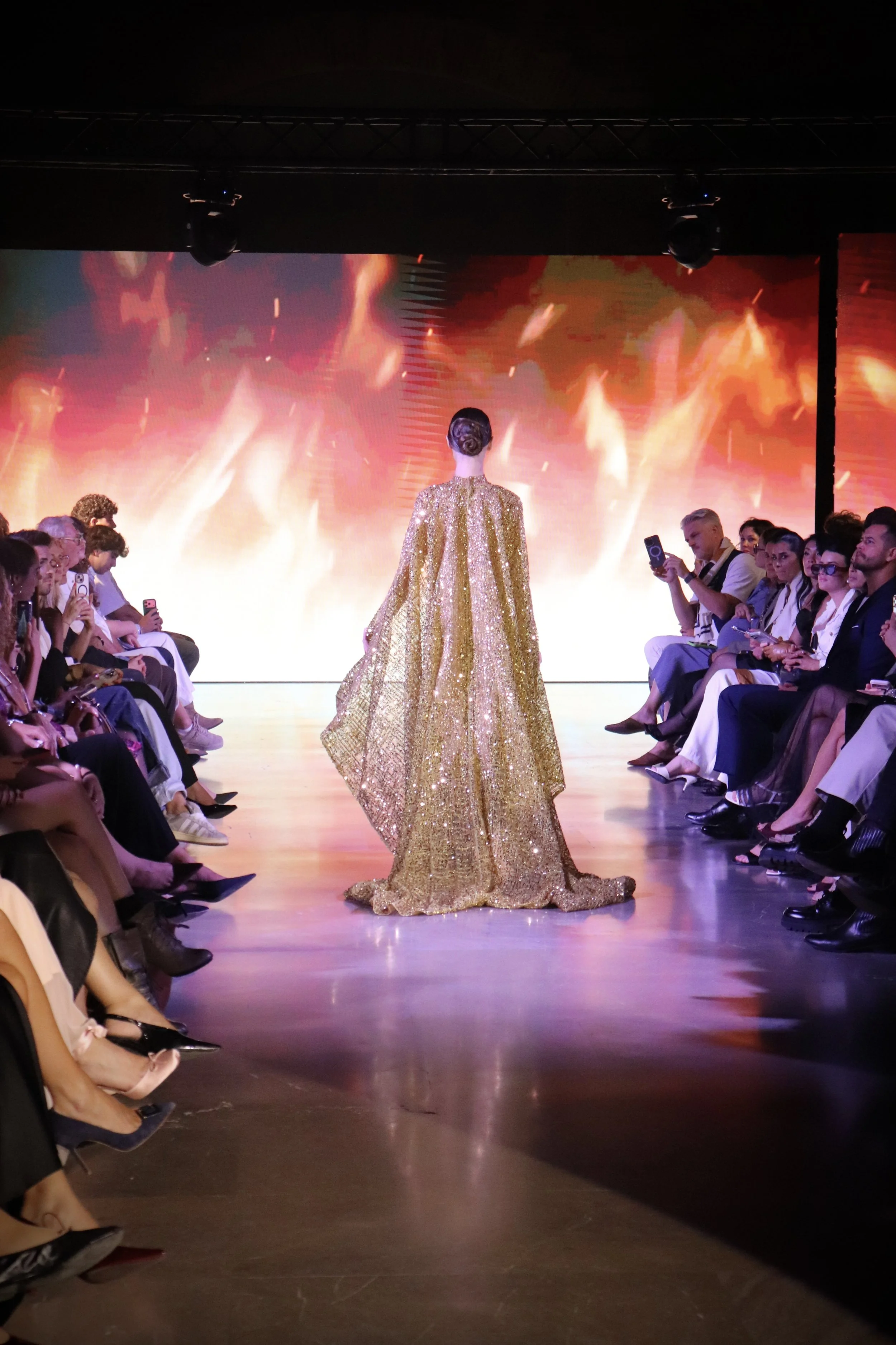 AN UNFORGETTABLE EXPERIENCE AT MEDITERRÁNEA FASHION WEEK VALENCIA: WARMTH, TALENT, AND RUNWAY ELEGANCE