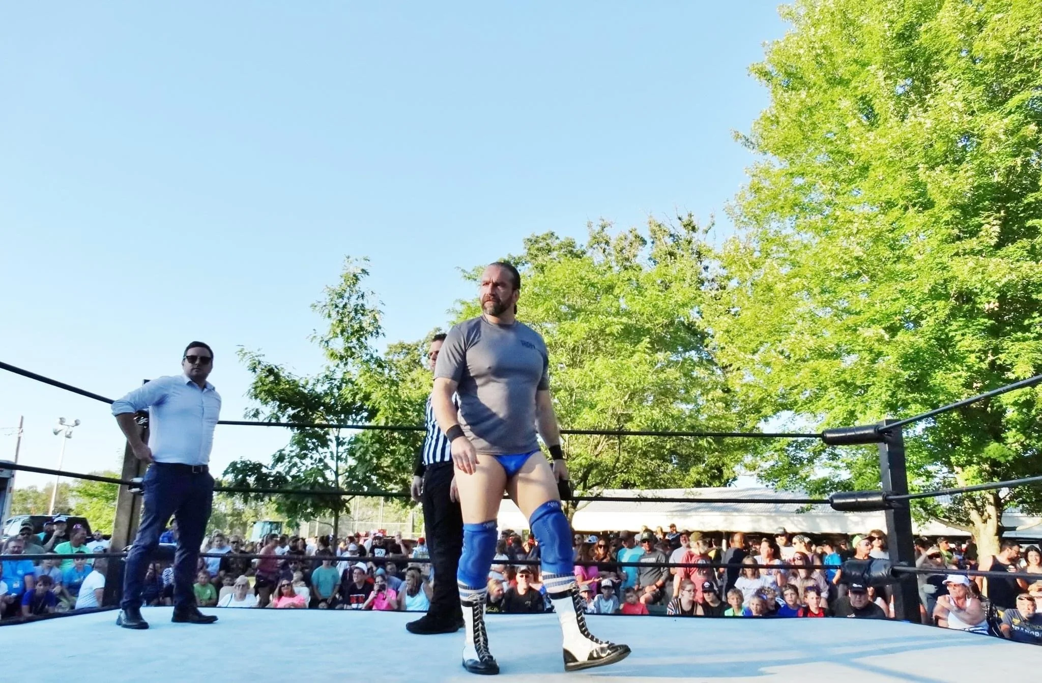 wrestler-ring-entrance.jpg