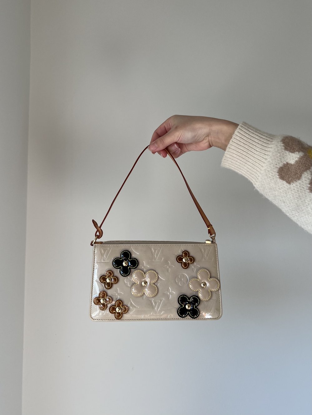 LOUIS VUITTON BEIGE FLOWER LEXINGTON SHOULDER BAG