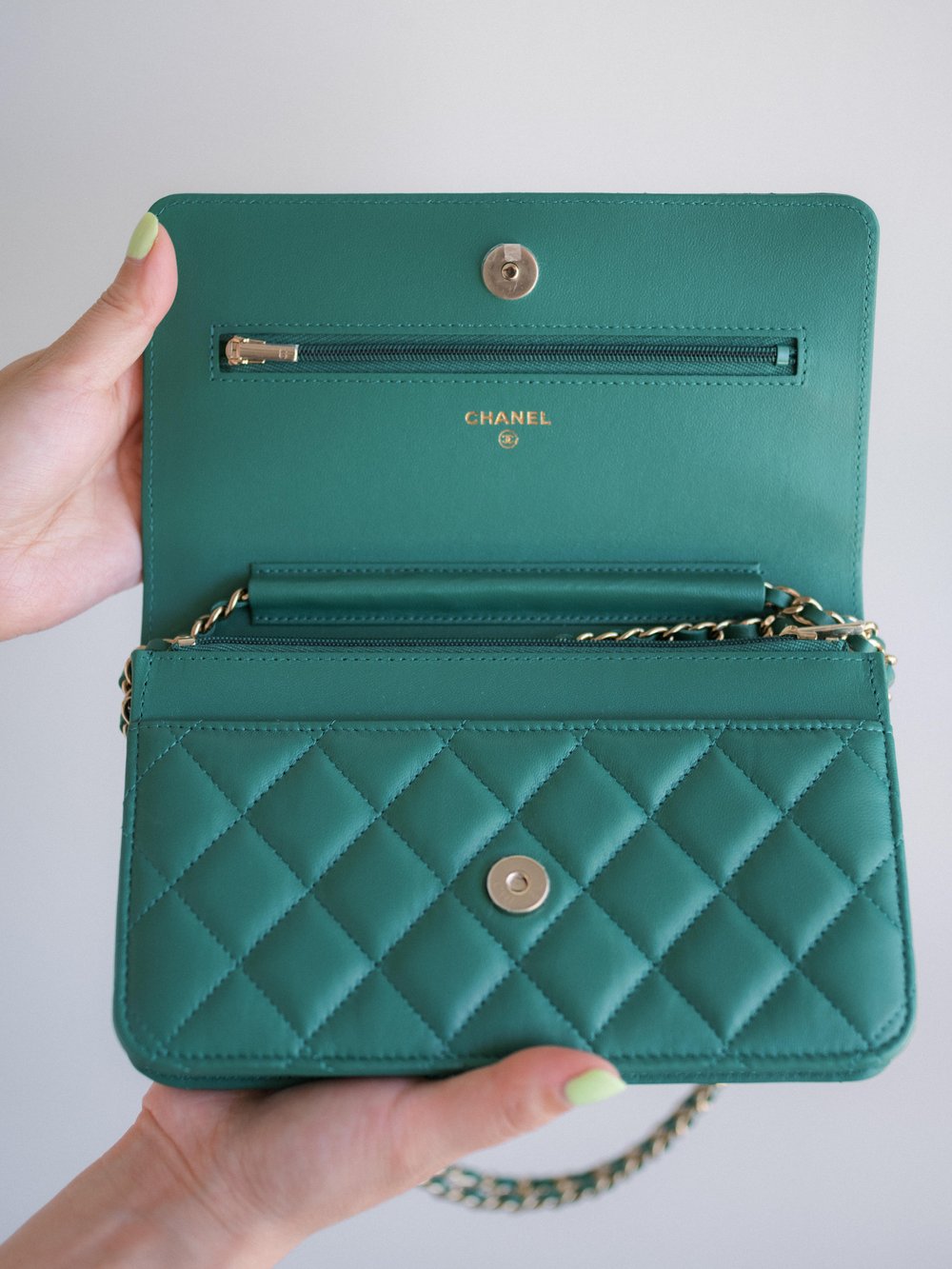 green chanel wallet on chain caviar