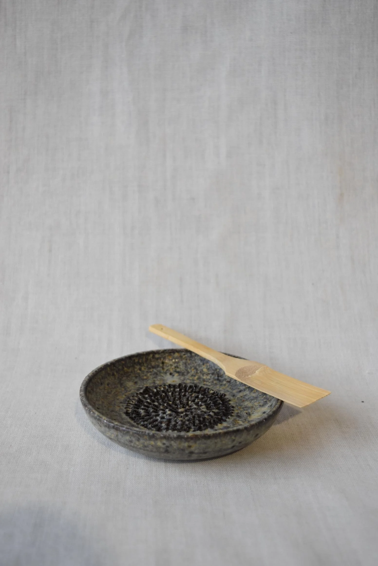 Ceramic Garlic Grater and Bamboo Brush