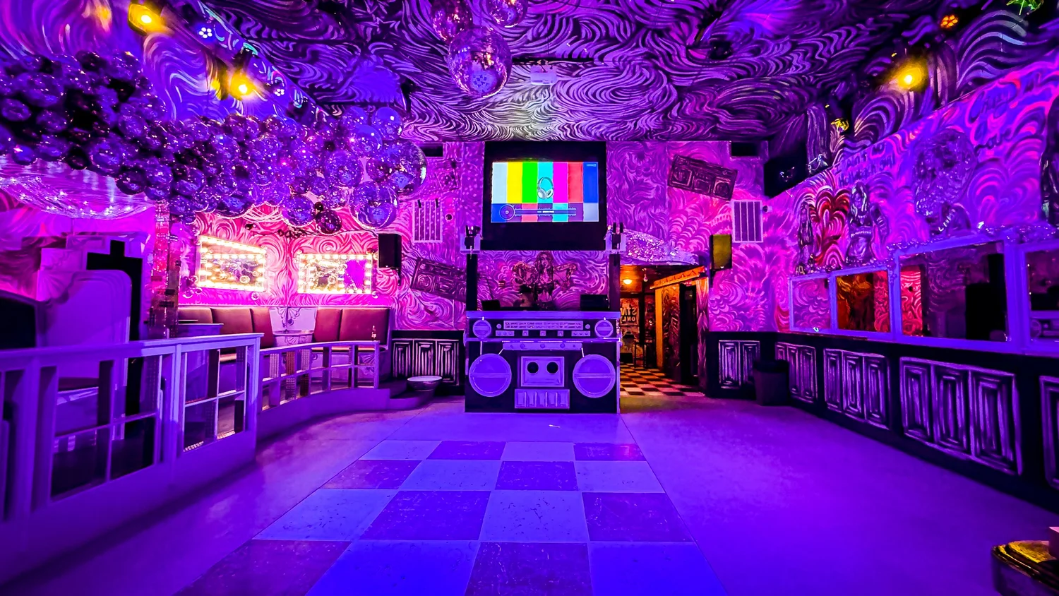 Bar photo 1
