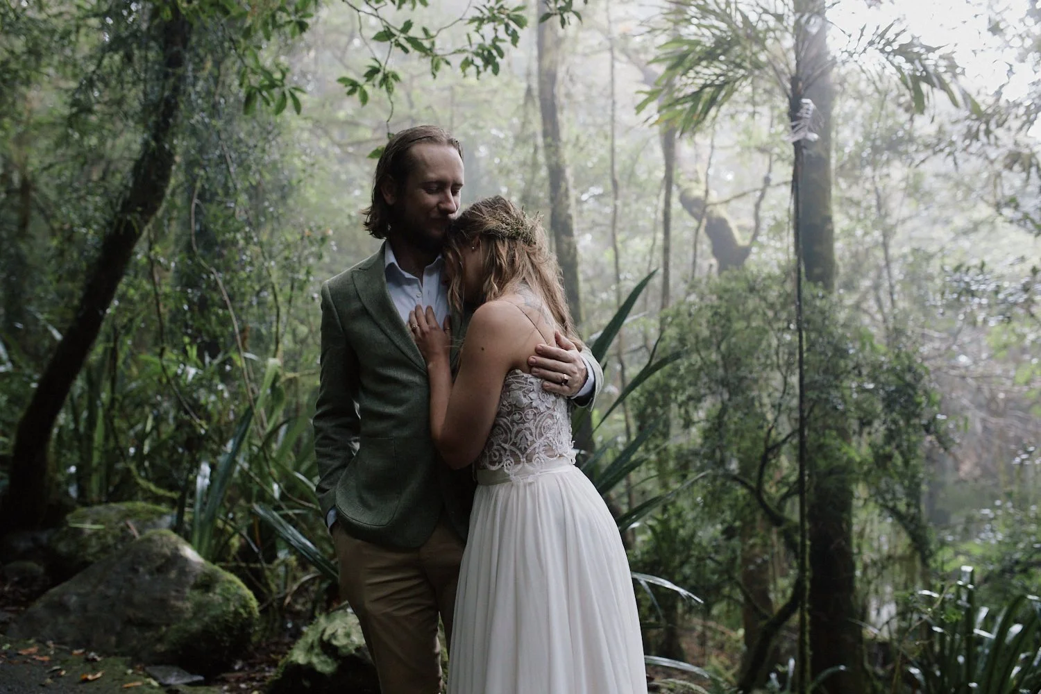 Gold Coast Wedding Photography - Natural & Candid - Paul Skinner Weddings