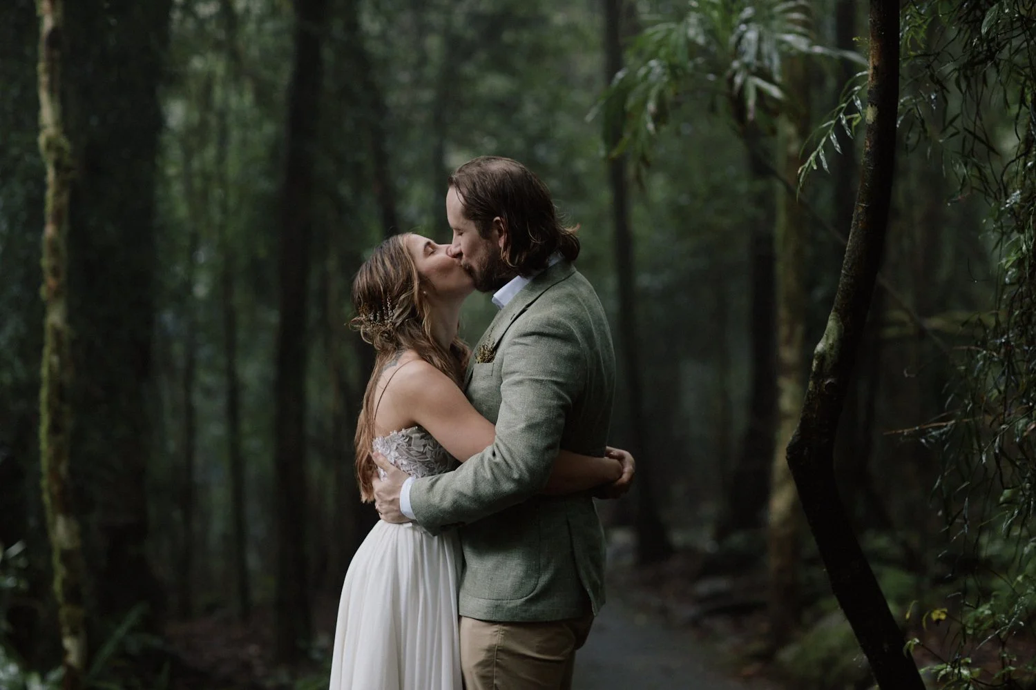 Gold Coast Wedding Photography - Natural & Candid - Paul Skinner Weddings