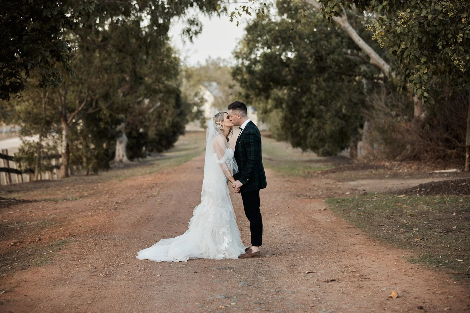 Gold Coast Wedding Photography - Natural & Candid - Paul Skinner Weddings