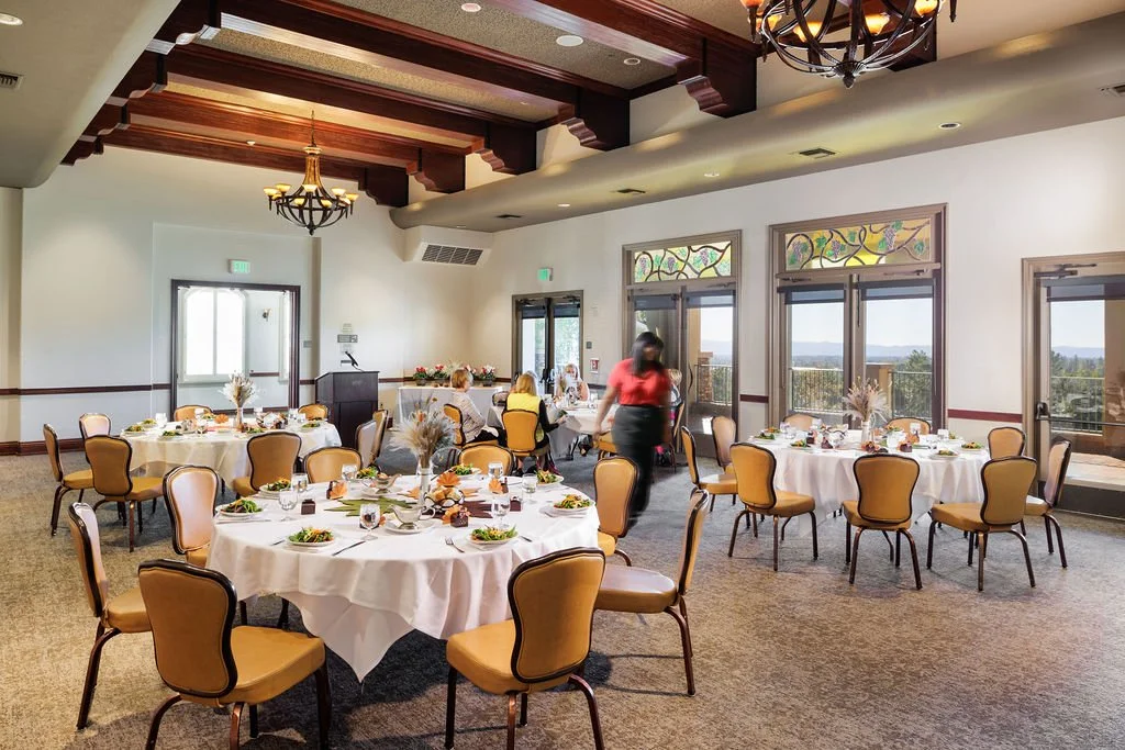 EventDinner.jpg