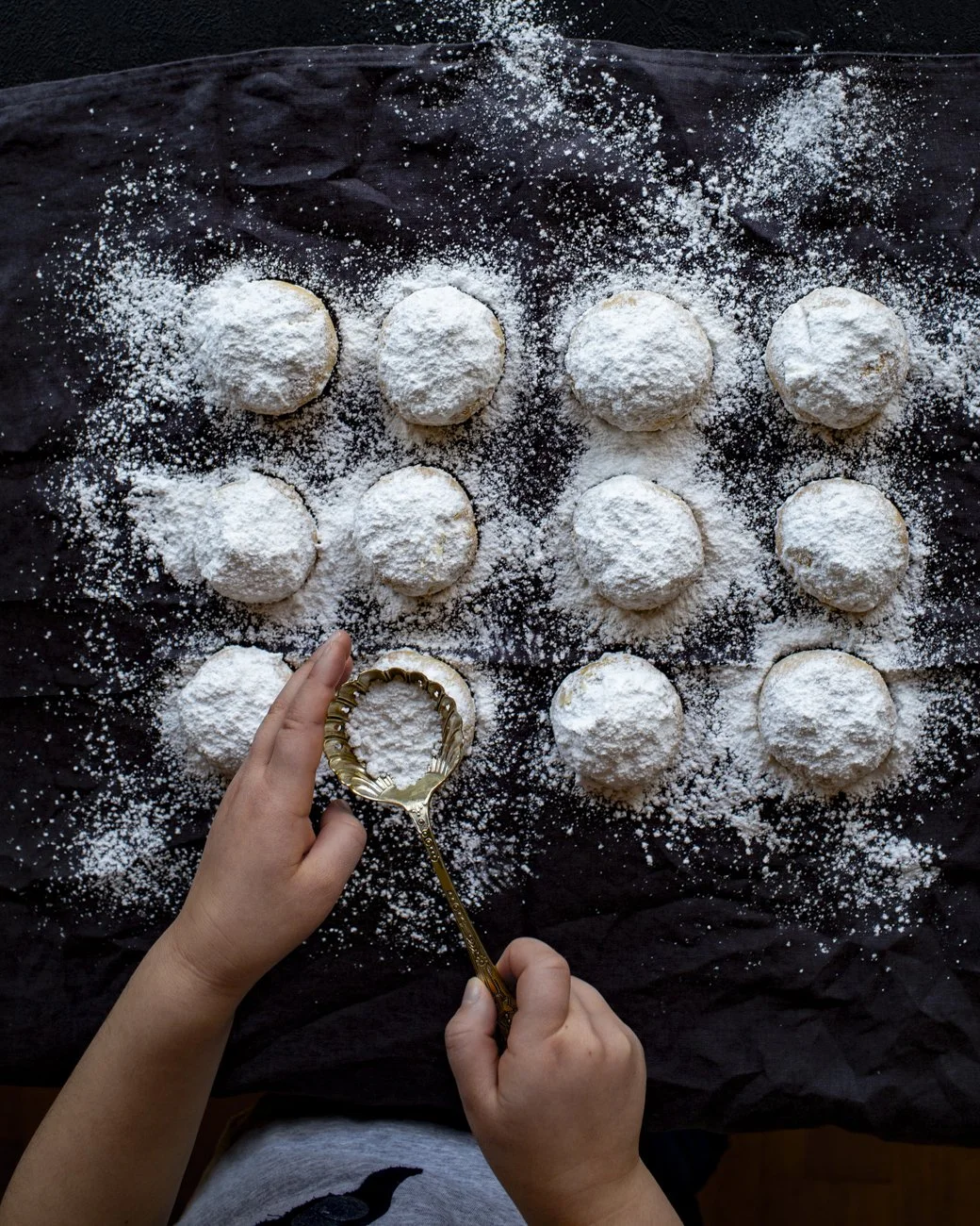 mums greek kourabiedes recipe