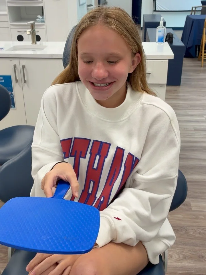 These finish reveals are happening more and more at High Tide 🤙 🌊 and the celebrations will never get old!! 📣 🎊 

Congrats Willa!! Always bittersweet to finish a case on such a fun, sweet patient ❤️ 

Teen Braces - 16 months (we love comparing th