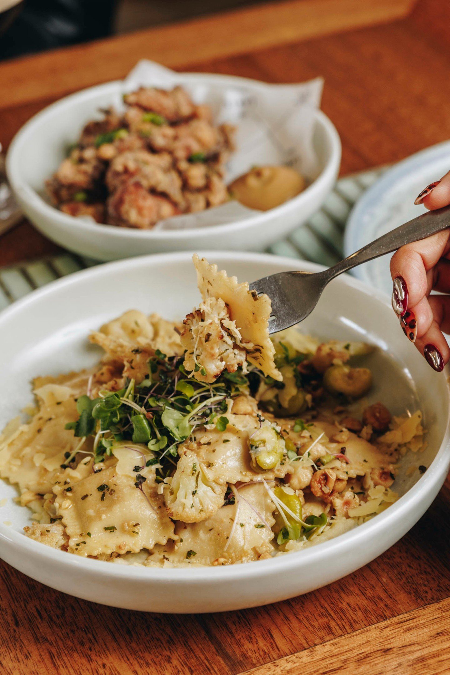 LAKES LOCALS, our daily deals are still available for you throughout the holidays! 🌴👏

Try our NEW Potato and Roast Garlic Ravioli for just $25 every Monday along with our other delicious mains! 🤤

P.S - You must be a Lakes member to claim our dai