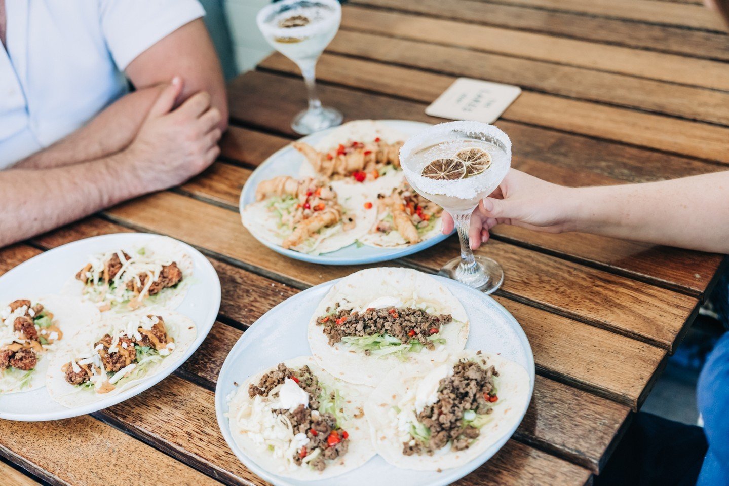 Happy Cinco De Mayo! 🇲🇽

Taste the flavours of Mexico with our $5 Taco specials and Lakes Margy's from 11:30am 🌮

Stick around for live tunes from Matt Ross and The Mavericks to end your Sunday the right way!