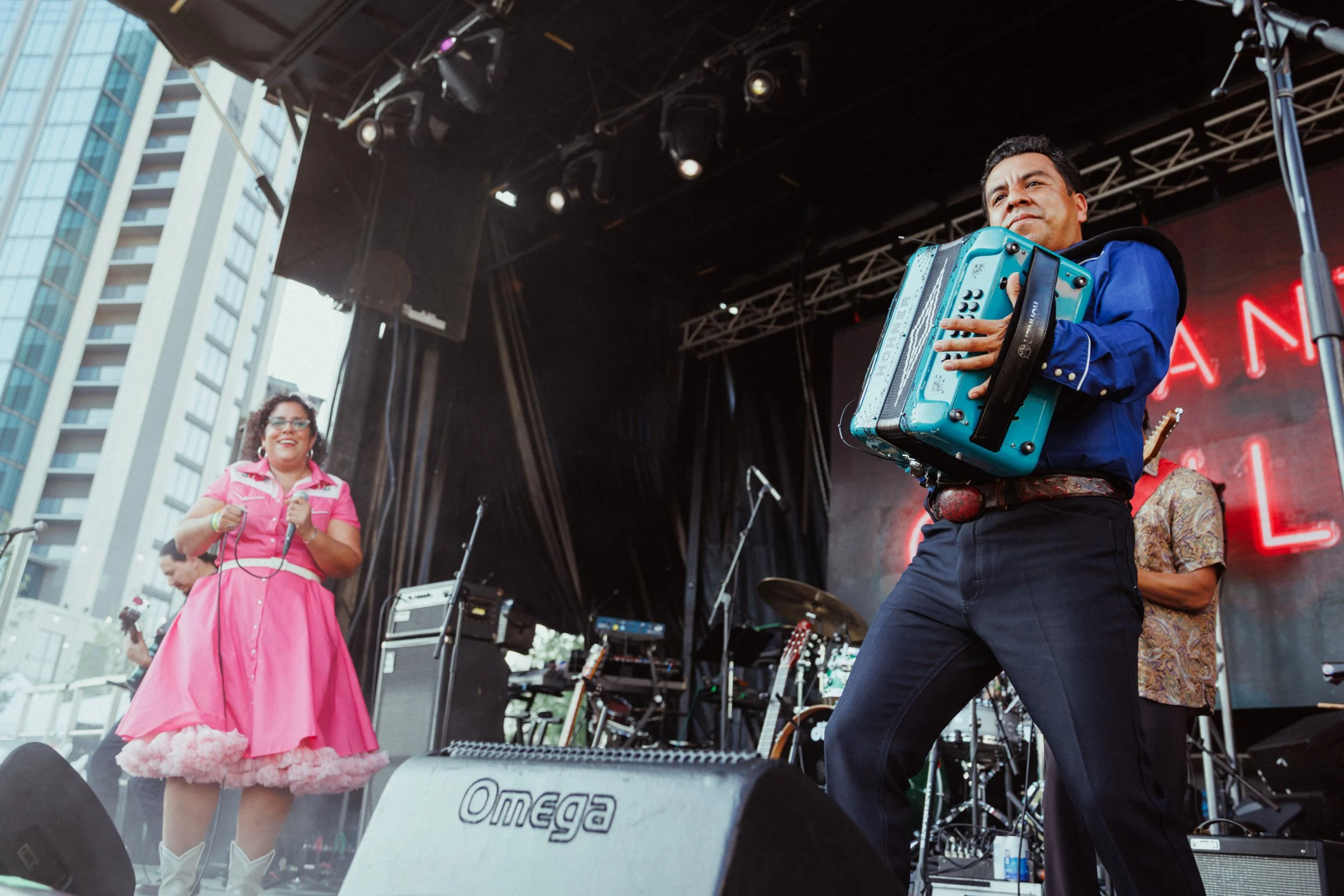 La Santa Cecilia-15.jpg