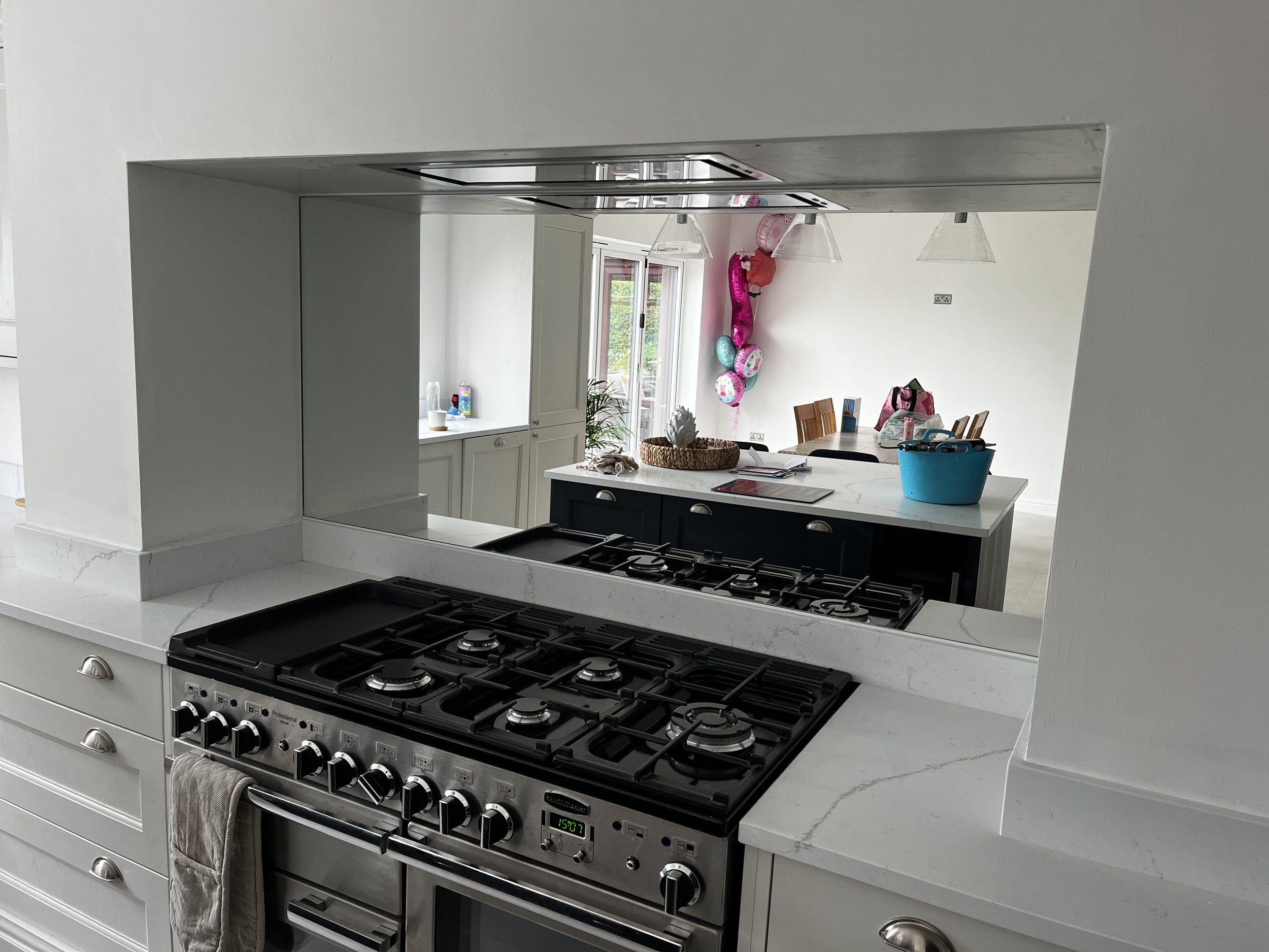 kitchen splashback, bespoke mirrors, custom mirrors