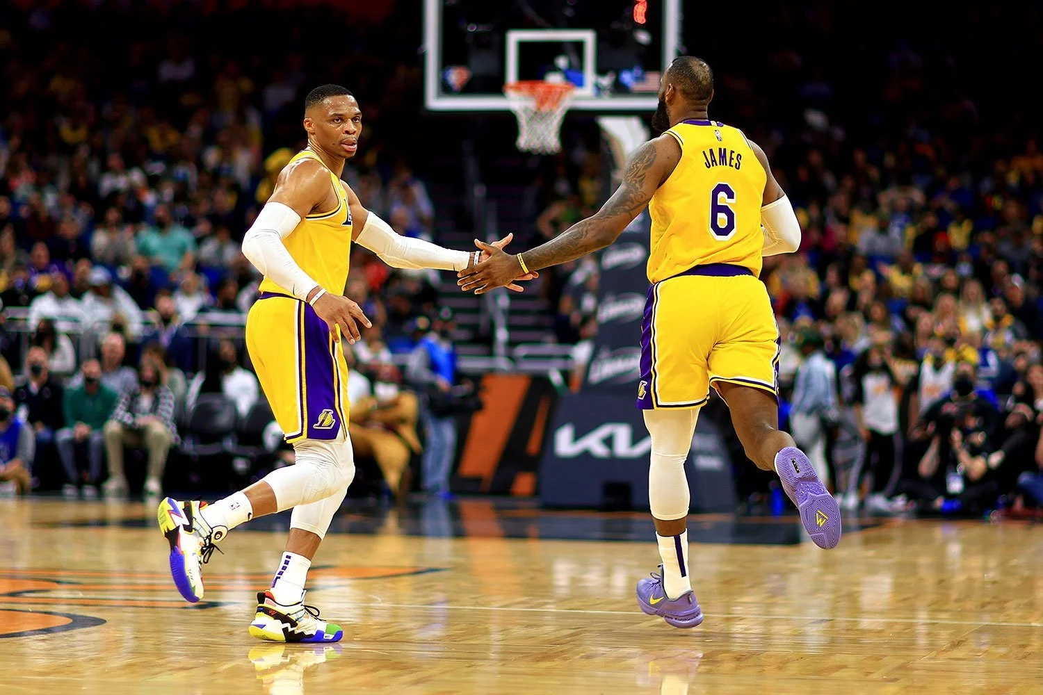 Three ways the Lakers can turn their season around: