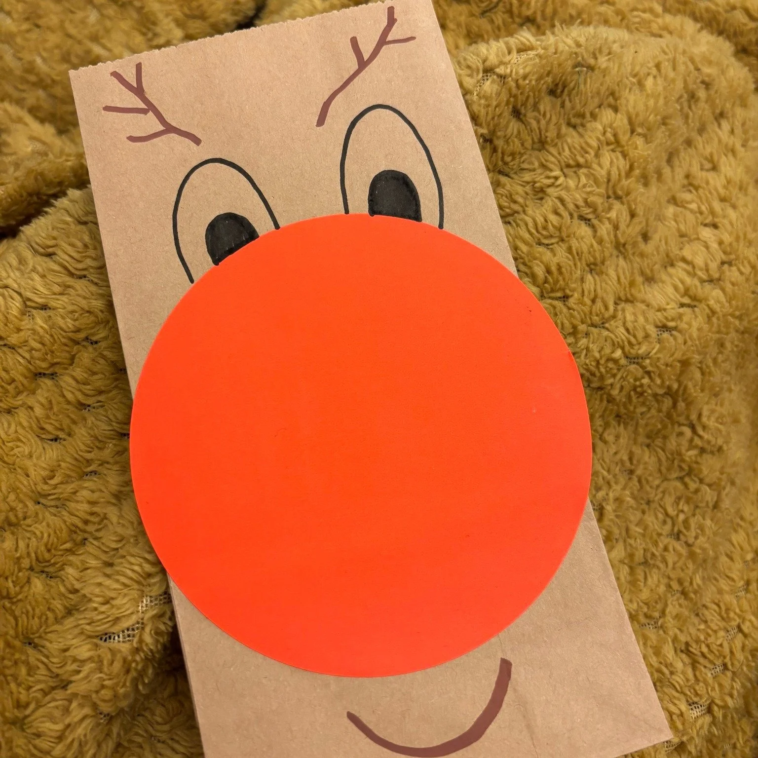 We had a wonderful time at our Christmas Party yesterday. Grandpa Christmas came with his sleigh and handed out presents and we were able to make reindeer food and baubles. We then popped along to a certain Burger store (a lot of our children's safe 