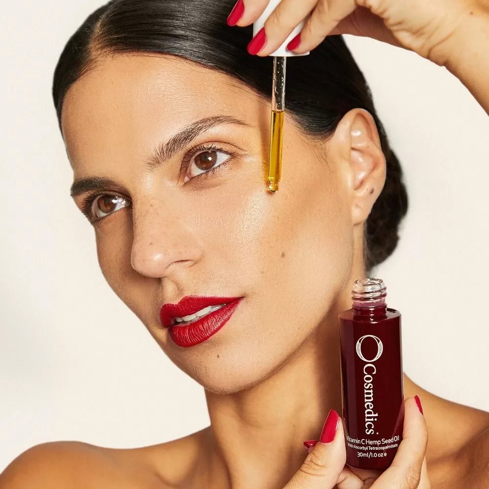 vitamin_c_hemp_seed_oil_2.webp