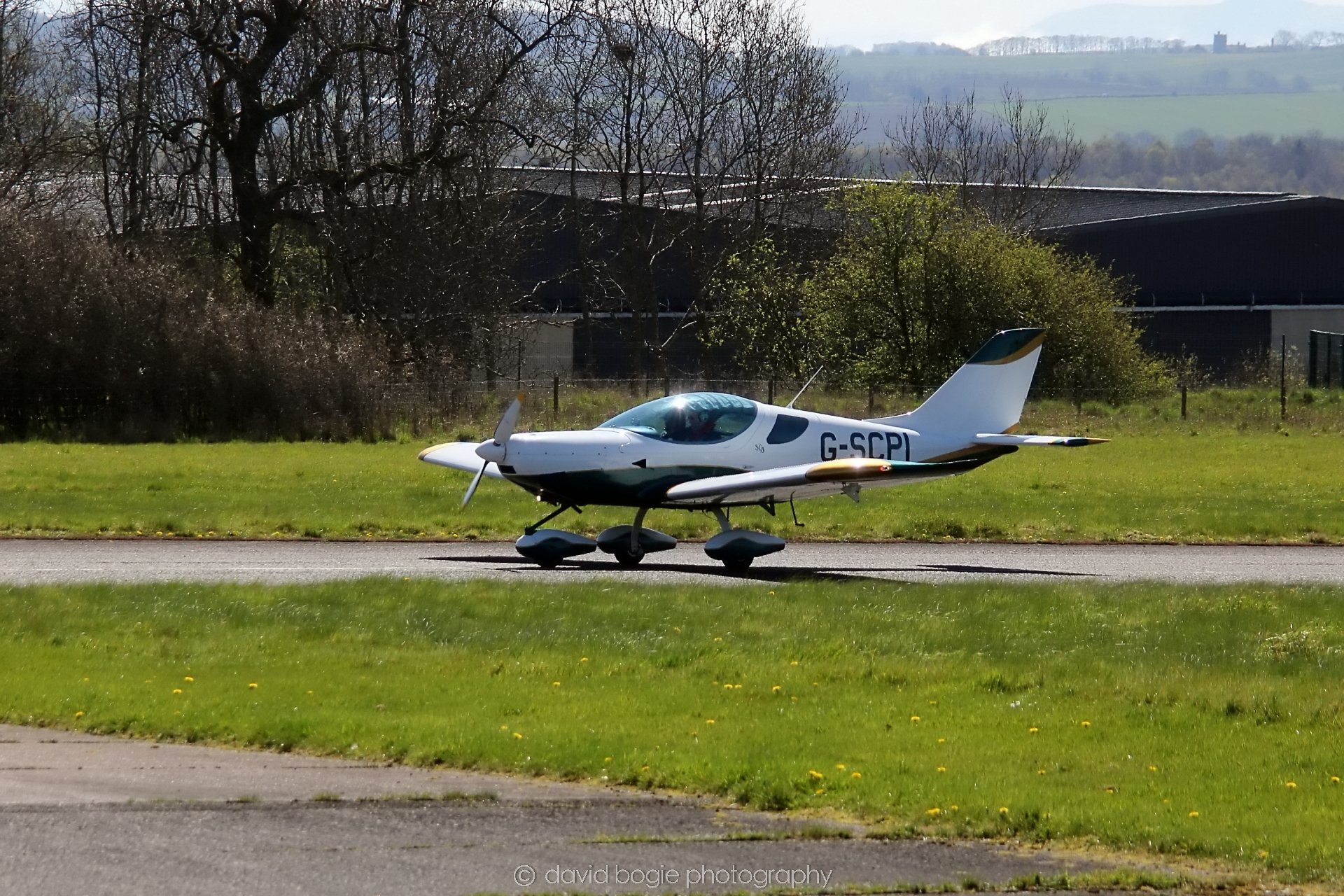 YEAR20230420 115944 Fife Airport 00191.jpg