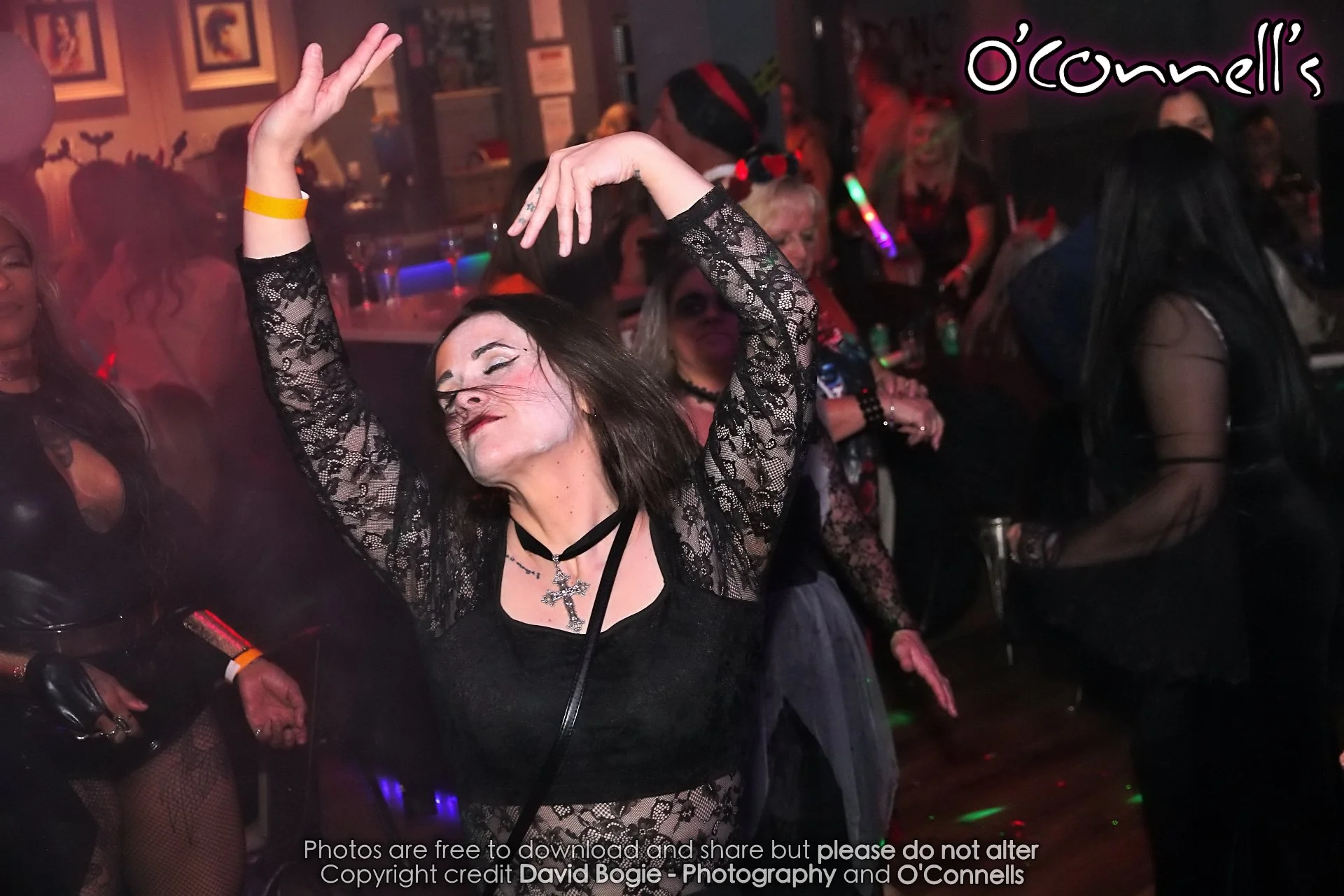 20251101 183433 Decadance 0800.JPG