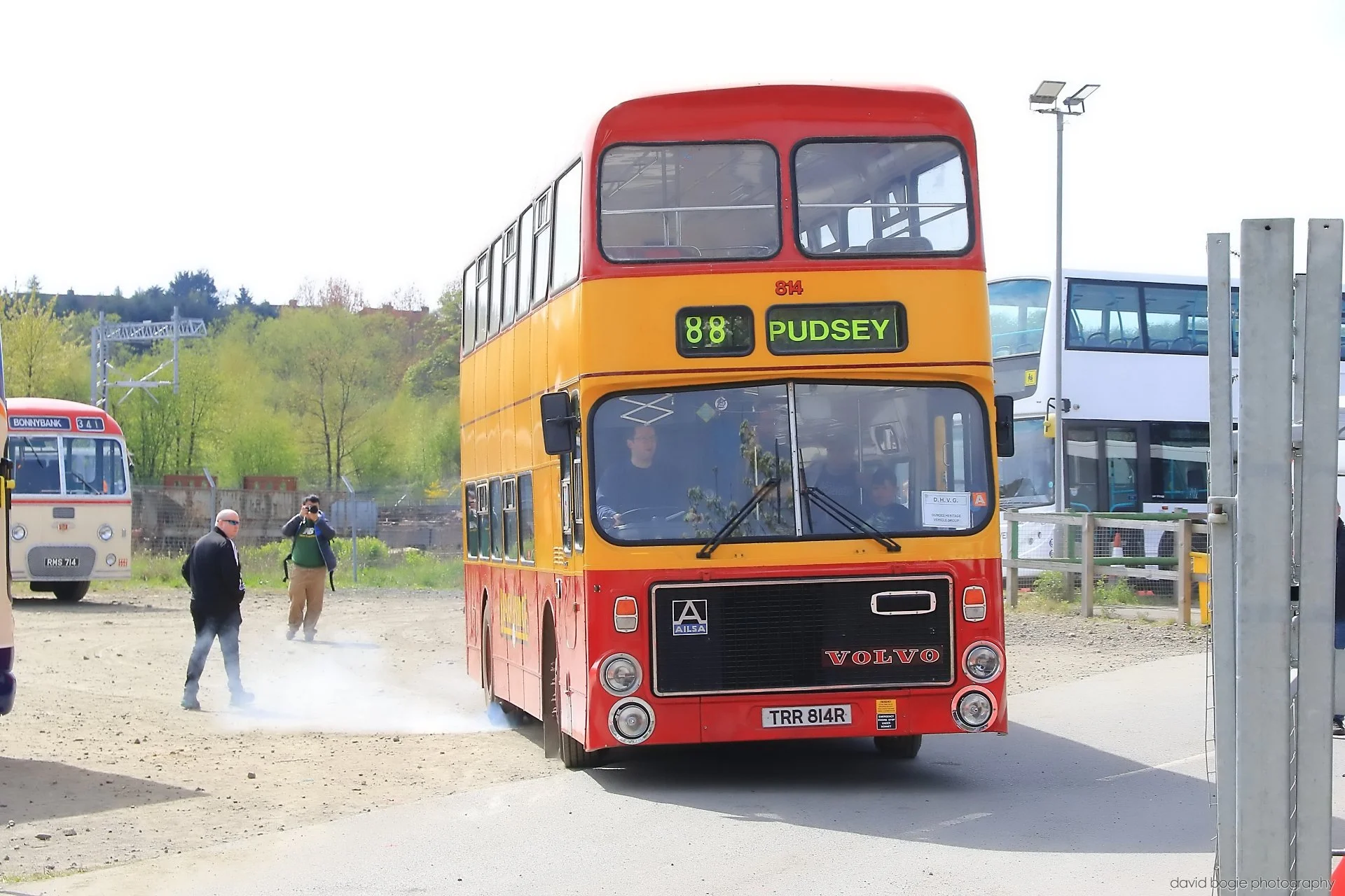 20260426 120027 Bus Bundle 0258.jpg