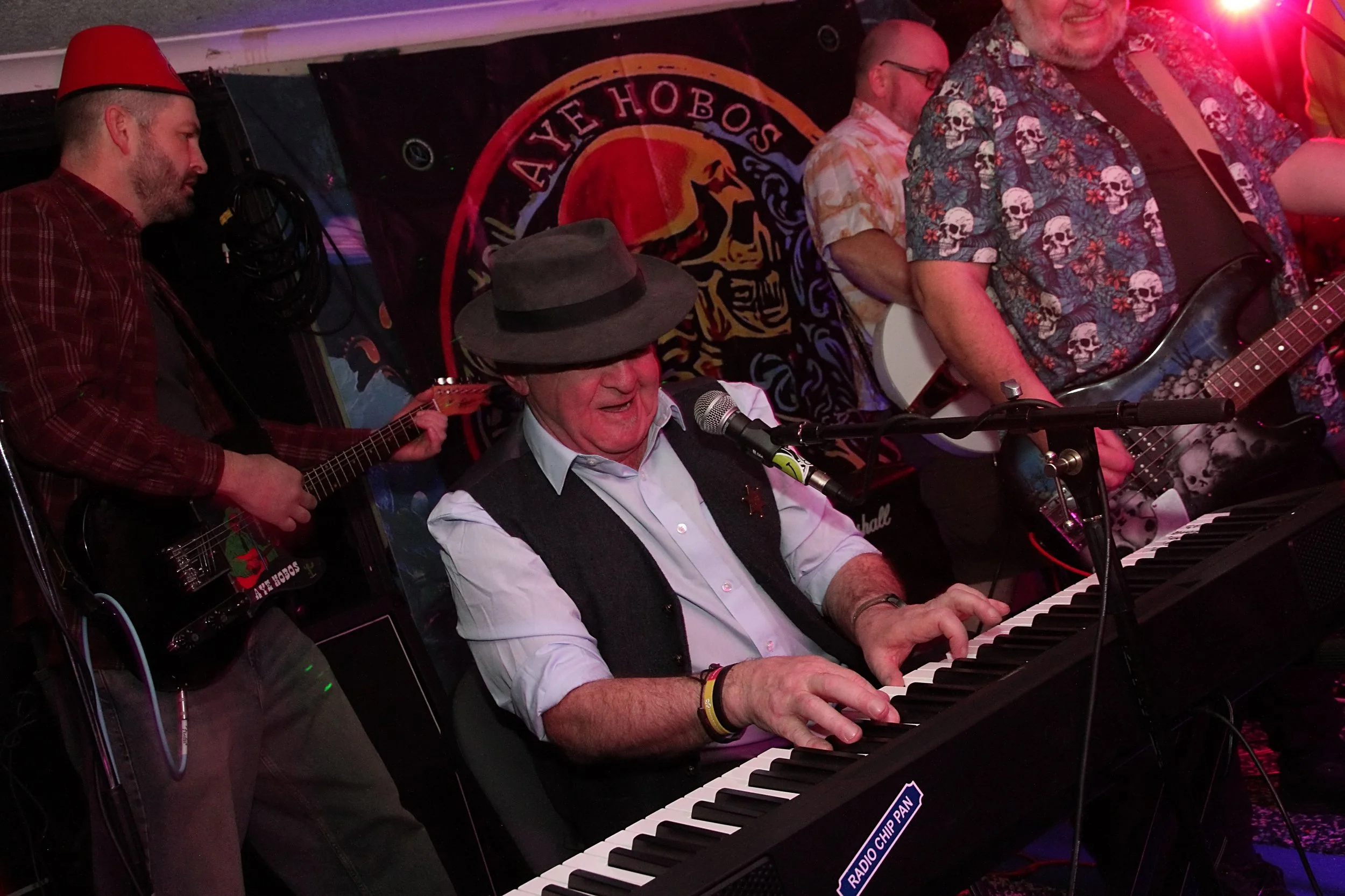 20251128 203533 Aye Hobos 0226.JPG