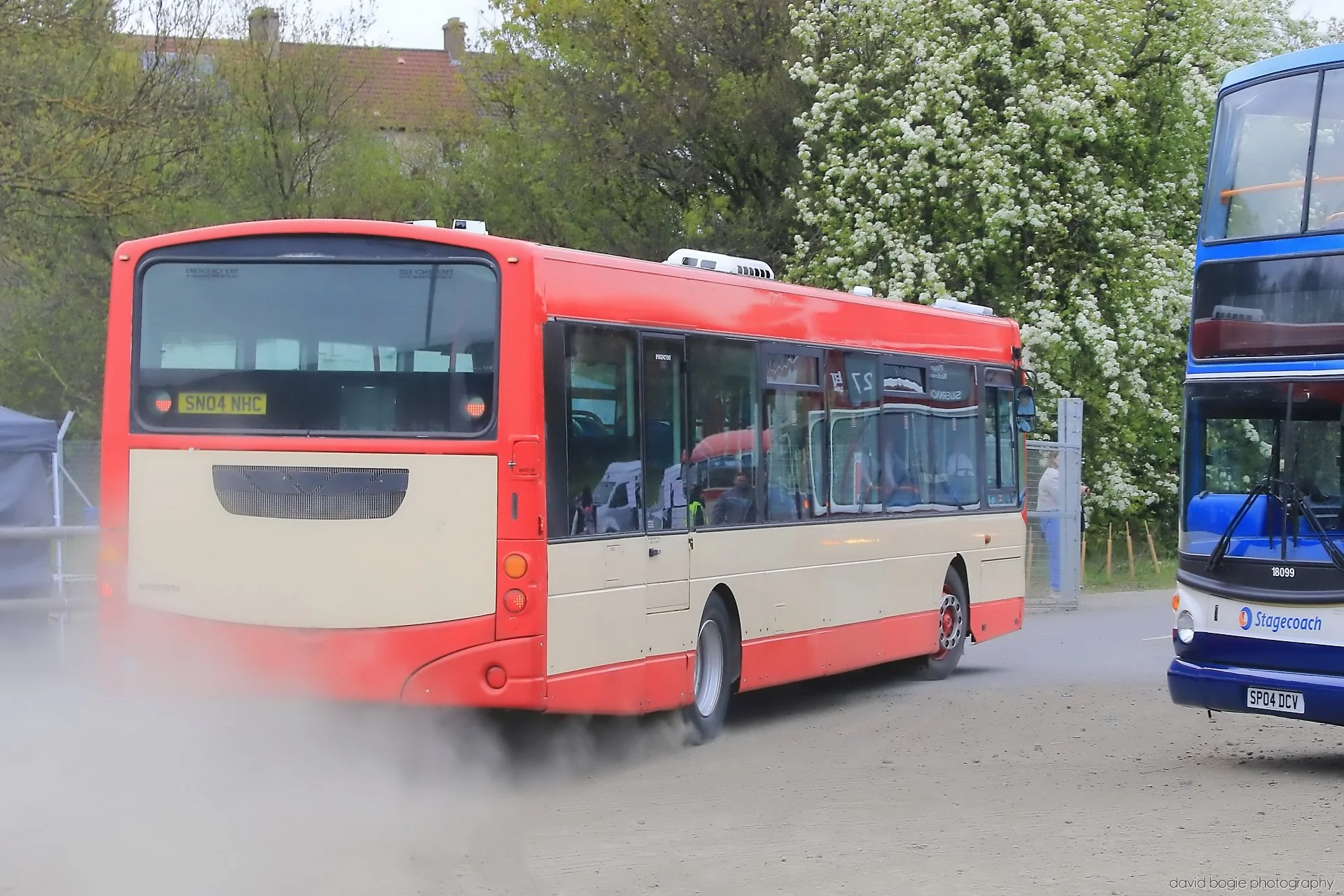 20260426 102217 Bus Bundle 0085.jpg