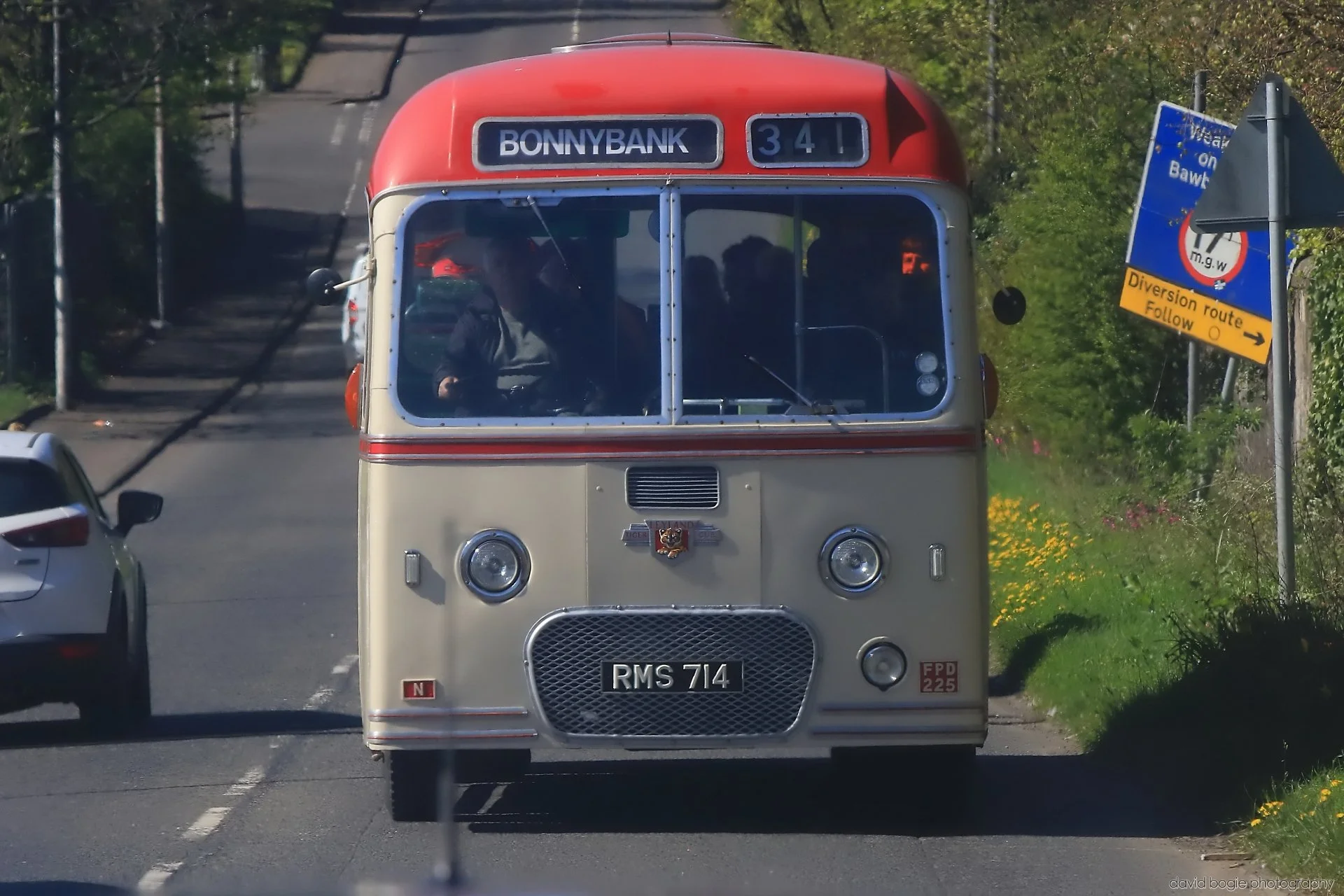 20260425 142100 Bus Bundle 0013.jpg