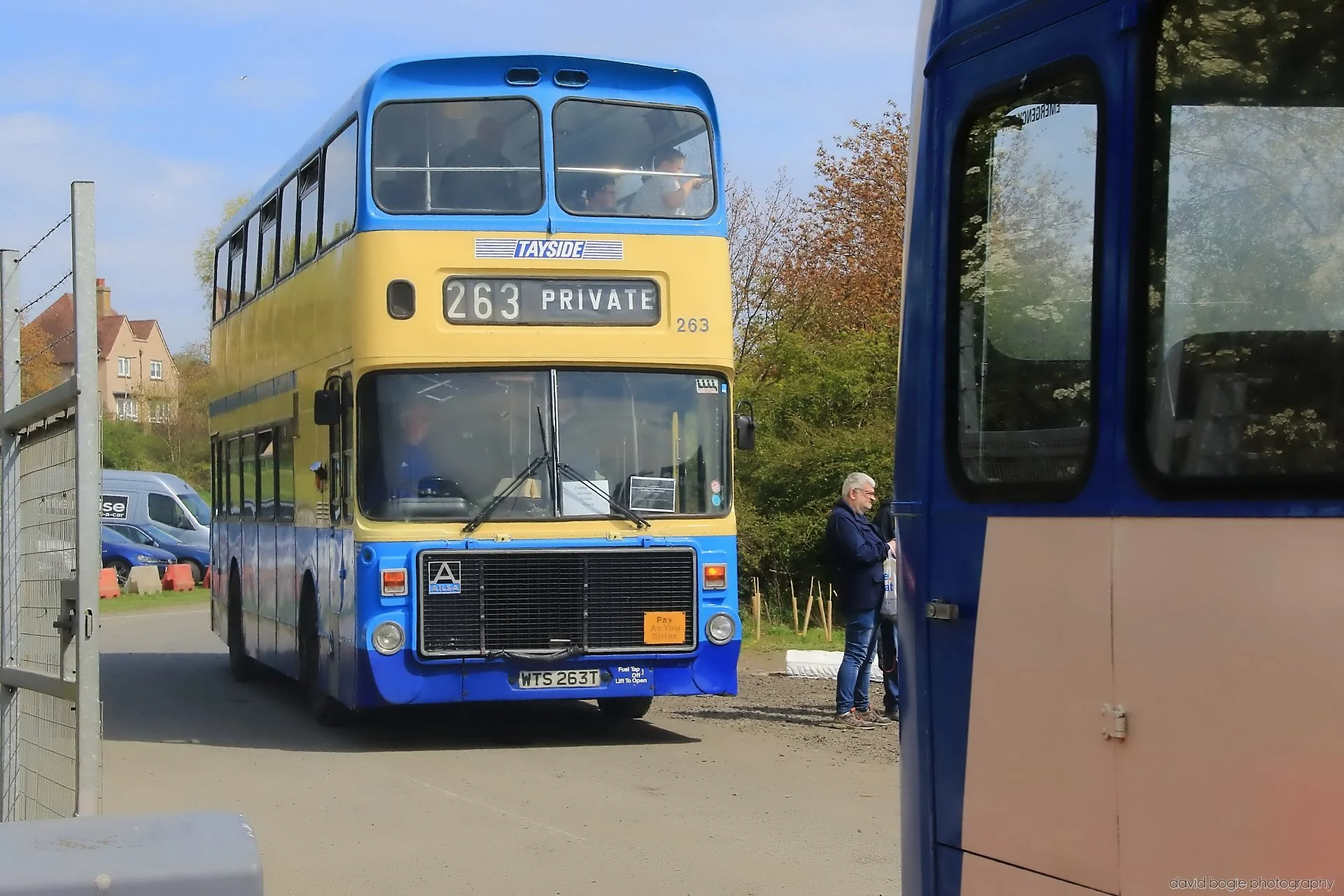 20260426 123807 Bus Bundle 0361.jpg