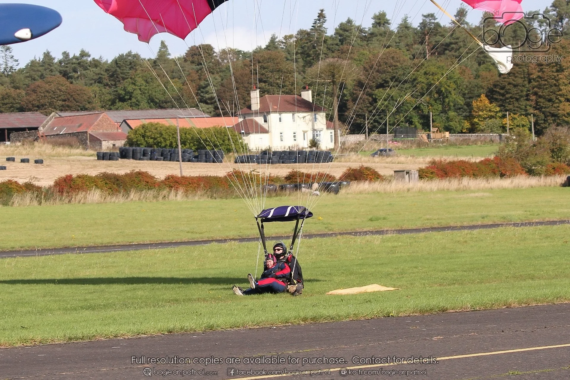 20260928 124150 Skydive St Andrews 0625.jpg