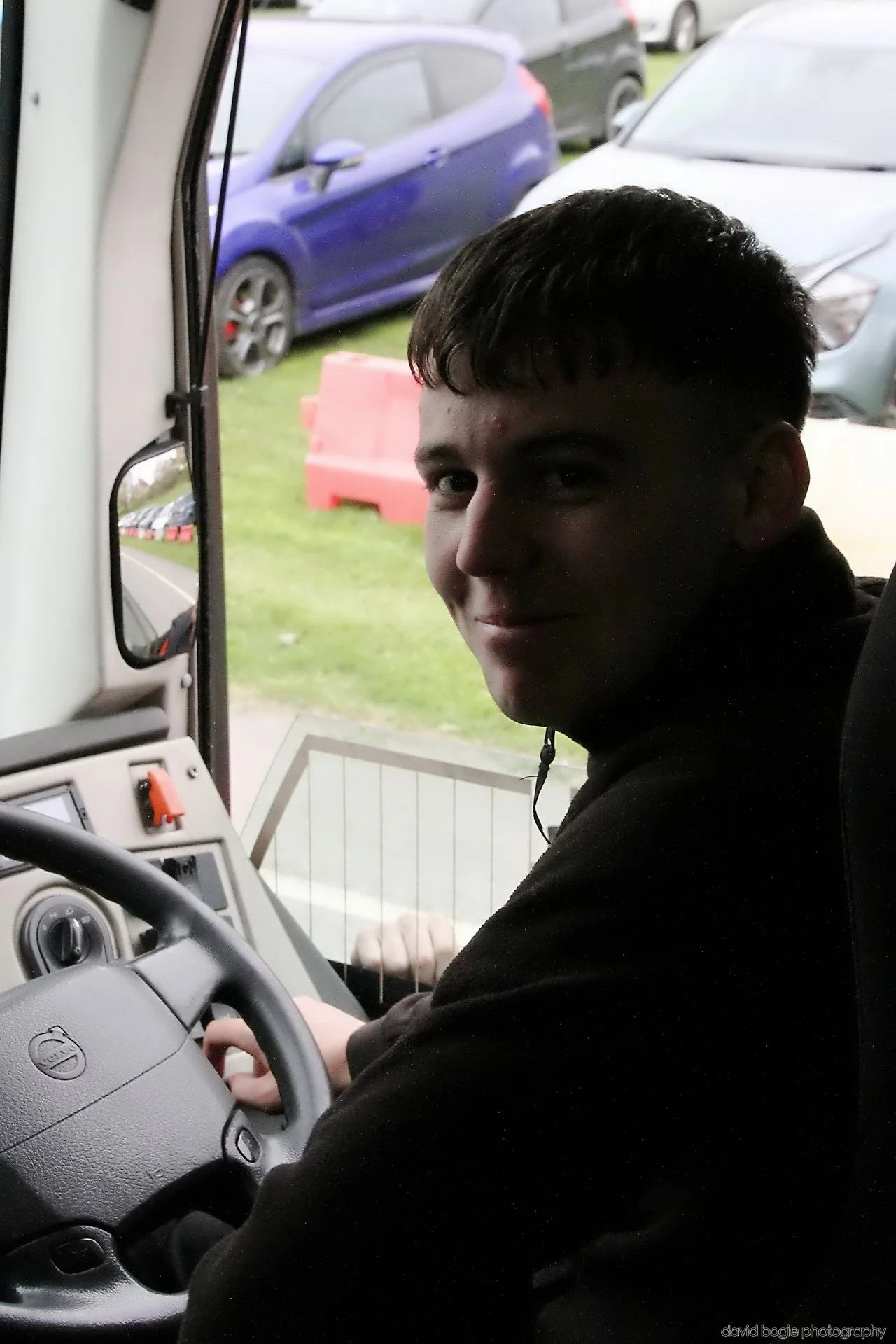 20260425 112603 Bus Bundle 0265.jpg