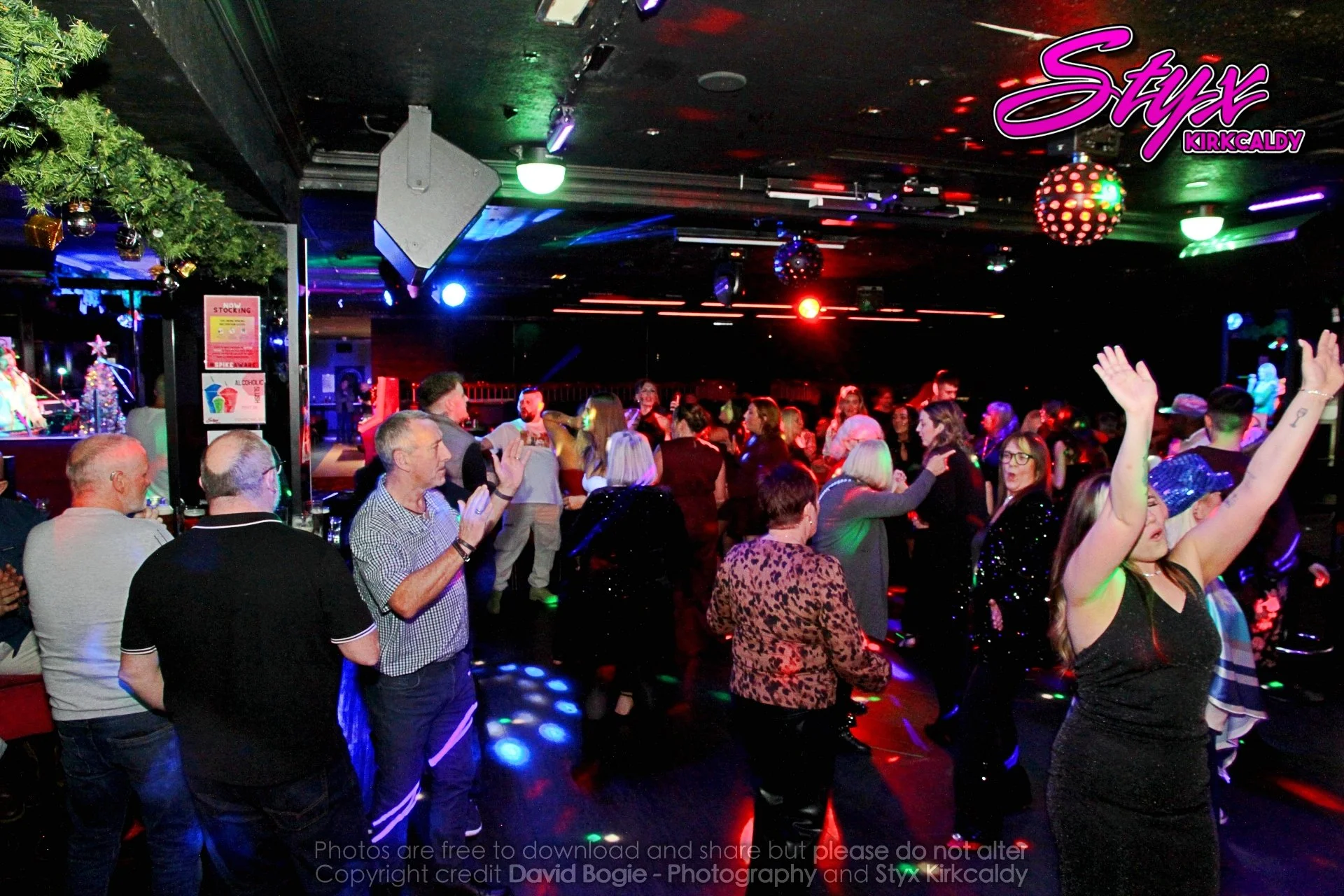 20251206 223646 ABBA (Styx Kirkcaldy) 0670.JPG