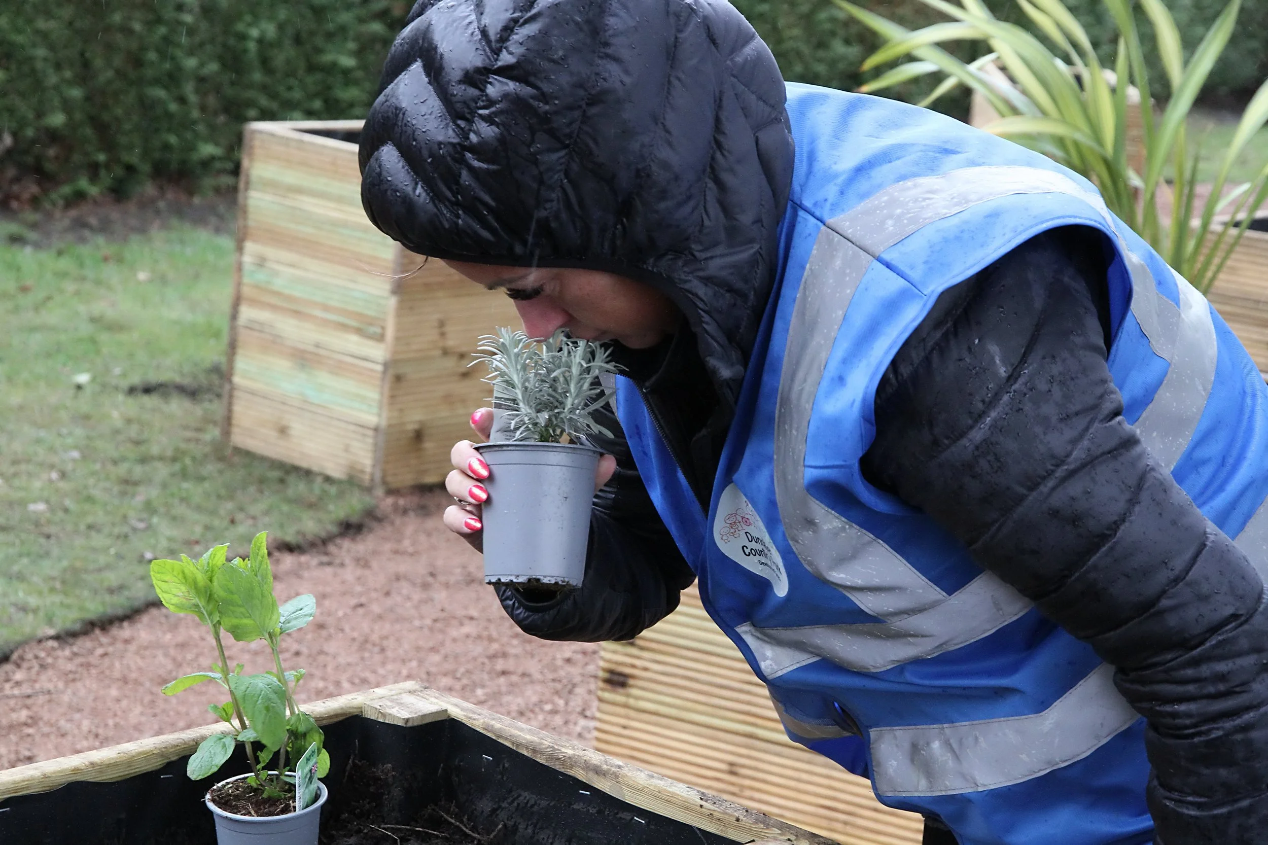 20260403 131722 Dunnikier Sensory Garden 0063.jpg