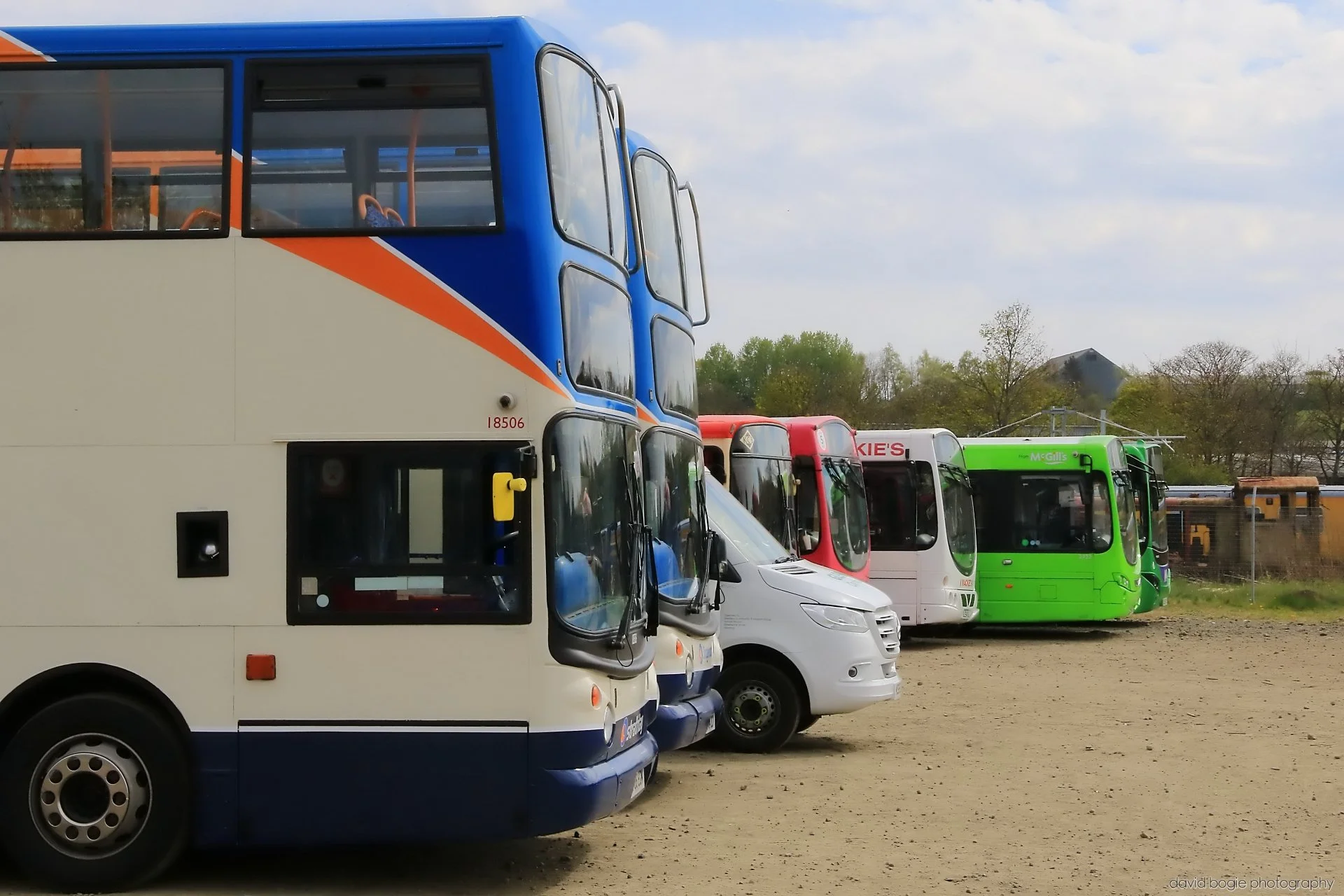 20260426 135054 Bus Bundle 0603.jpg
