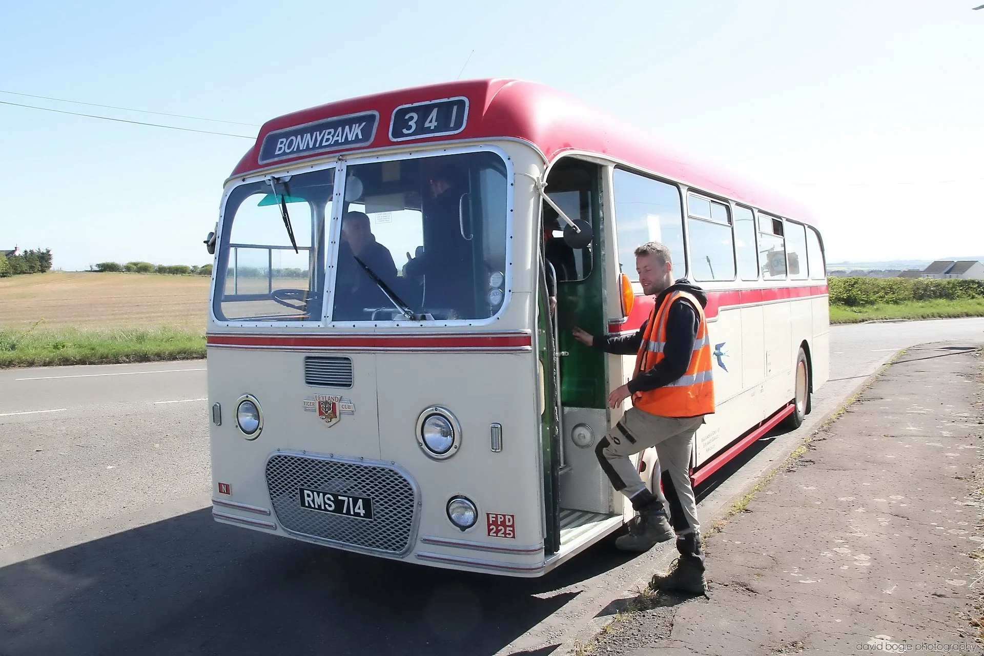 20260425 141318 Bus Bundle 0402.jpg