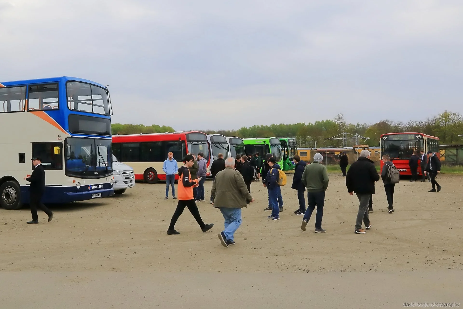 20260426 101833 Bus Bundle 0056.jpg