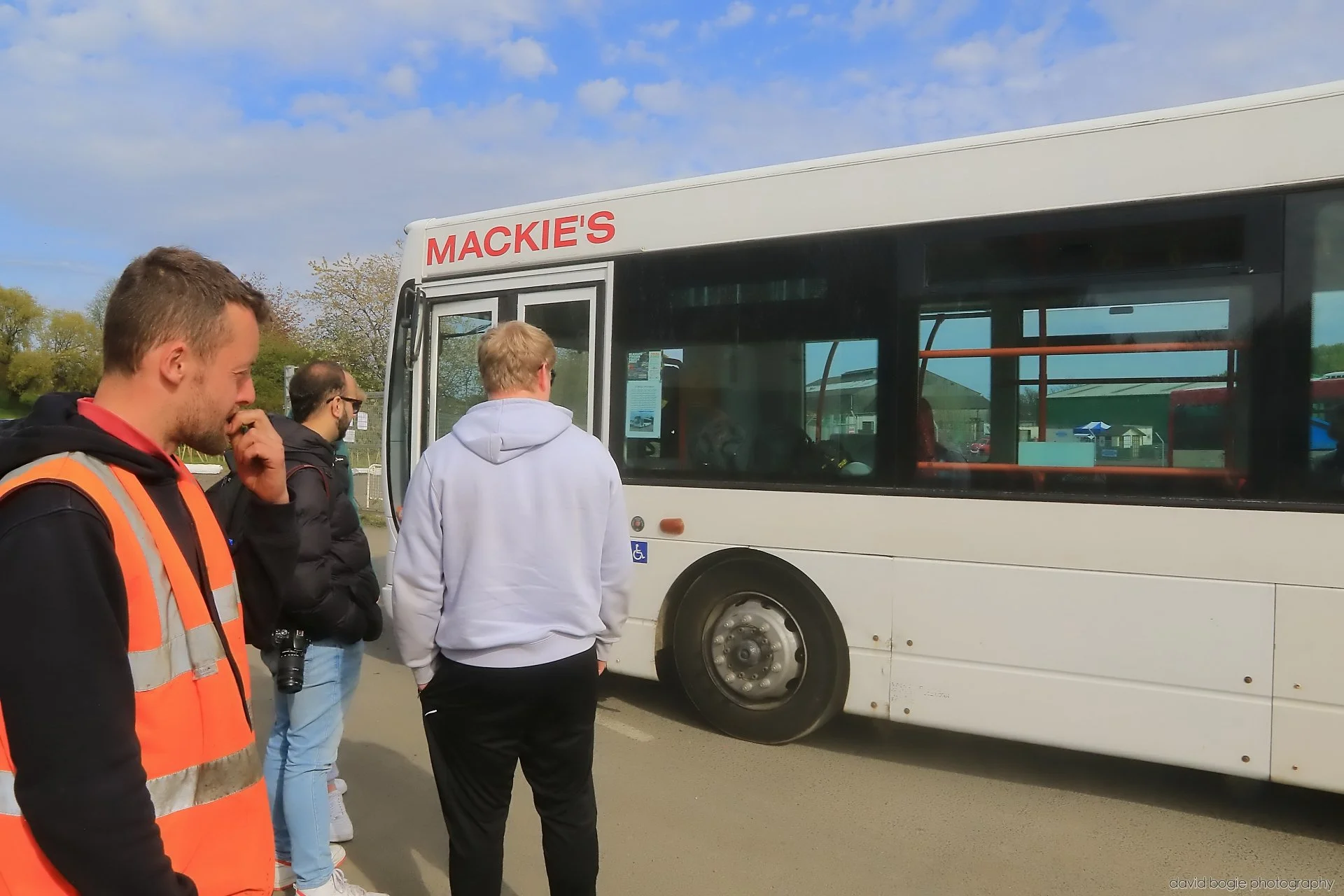 20260426 152233 Bus Bundle 0788.jpg