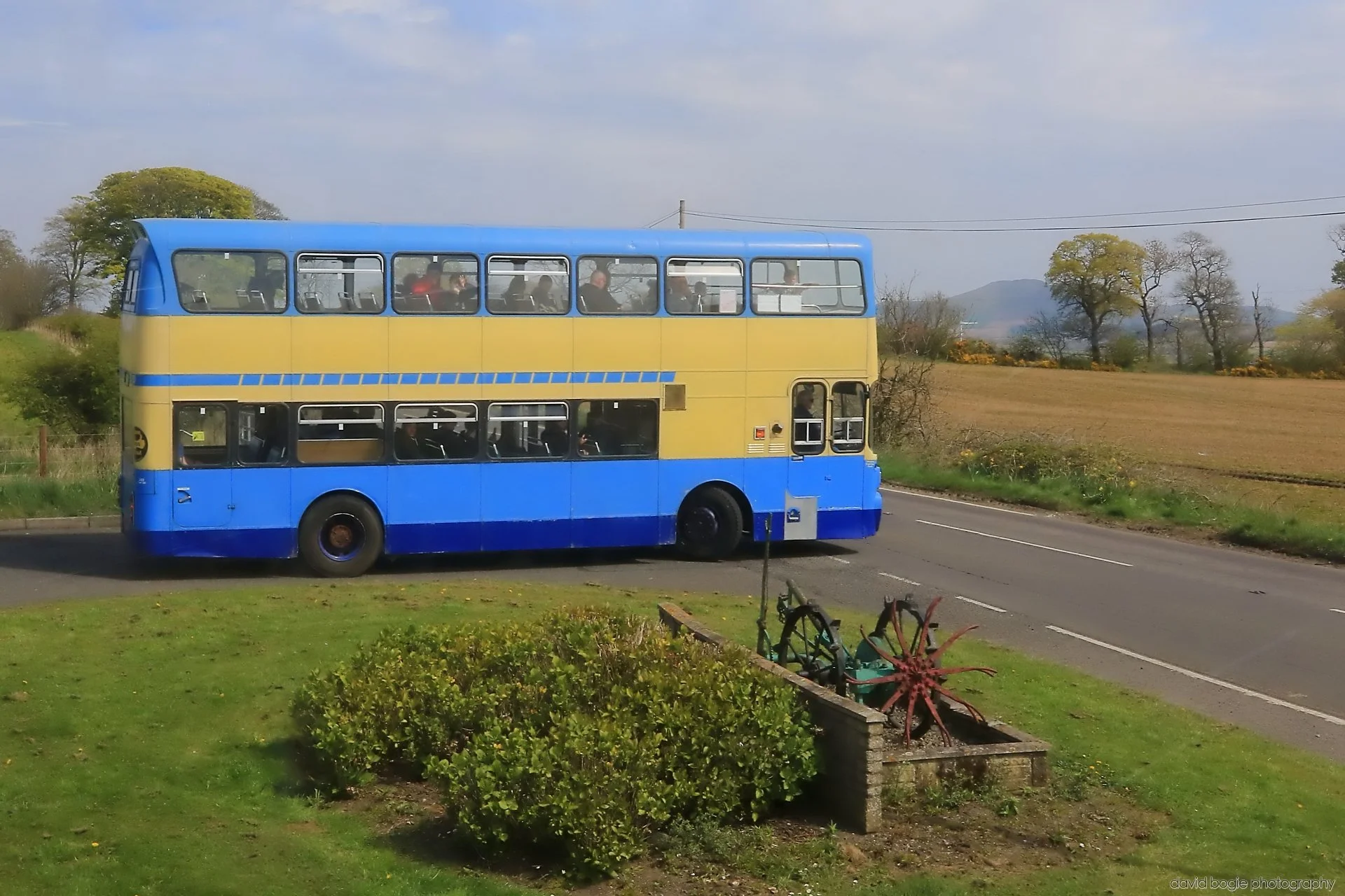 20260426 122020 Bus Bundle 0340.jpg