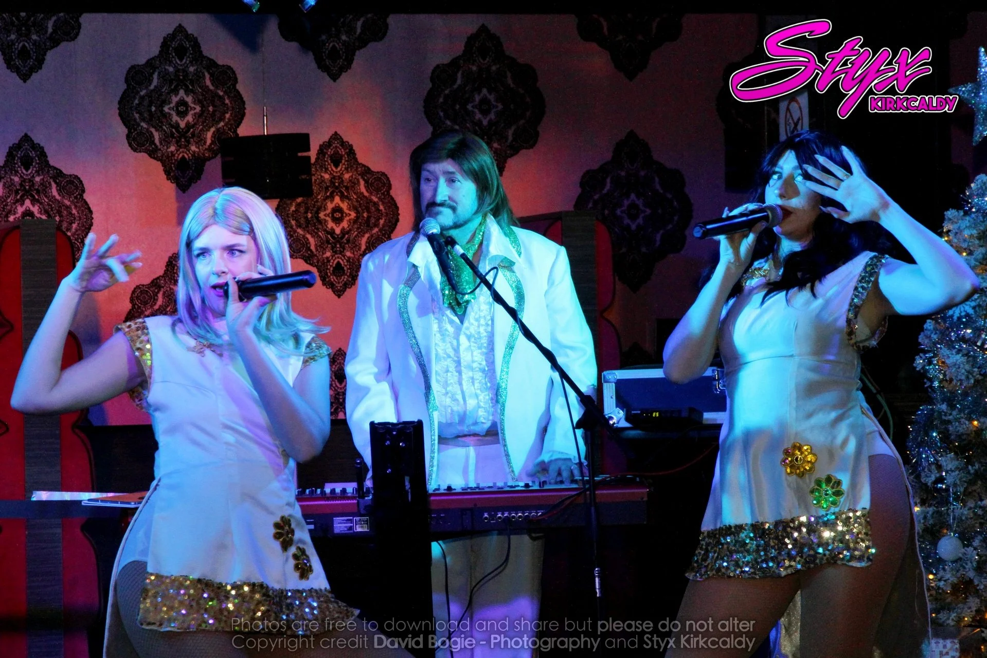 20251206 224251 ABBA (Styx Kirkcaldy) 0728.JPG
