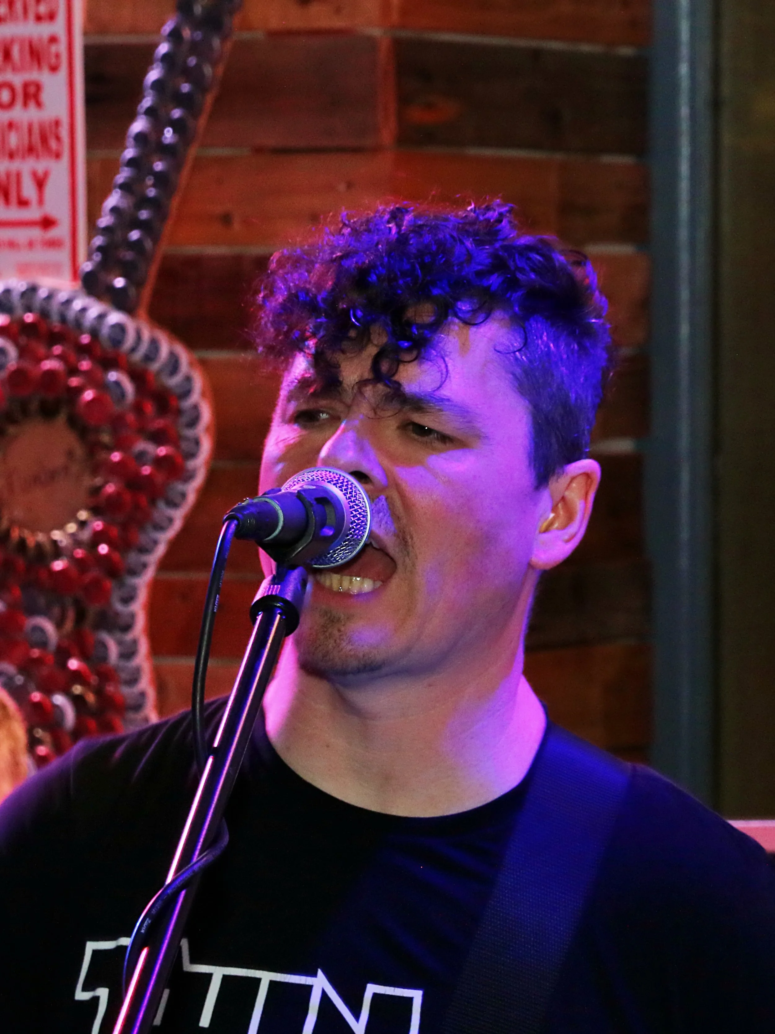 20251130 201953 The Boyz 0633.JPG