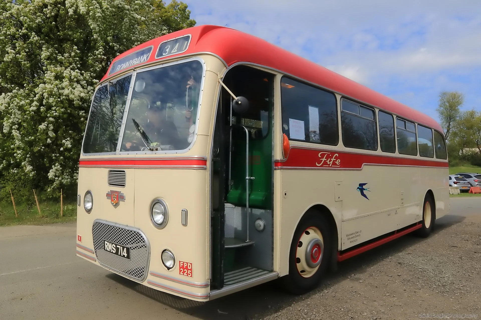 20260426 142725 Bus Bundle 0657.jpg