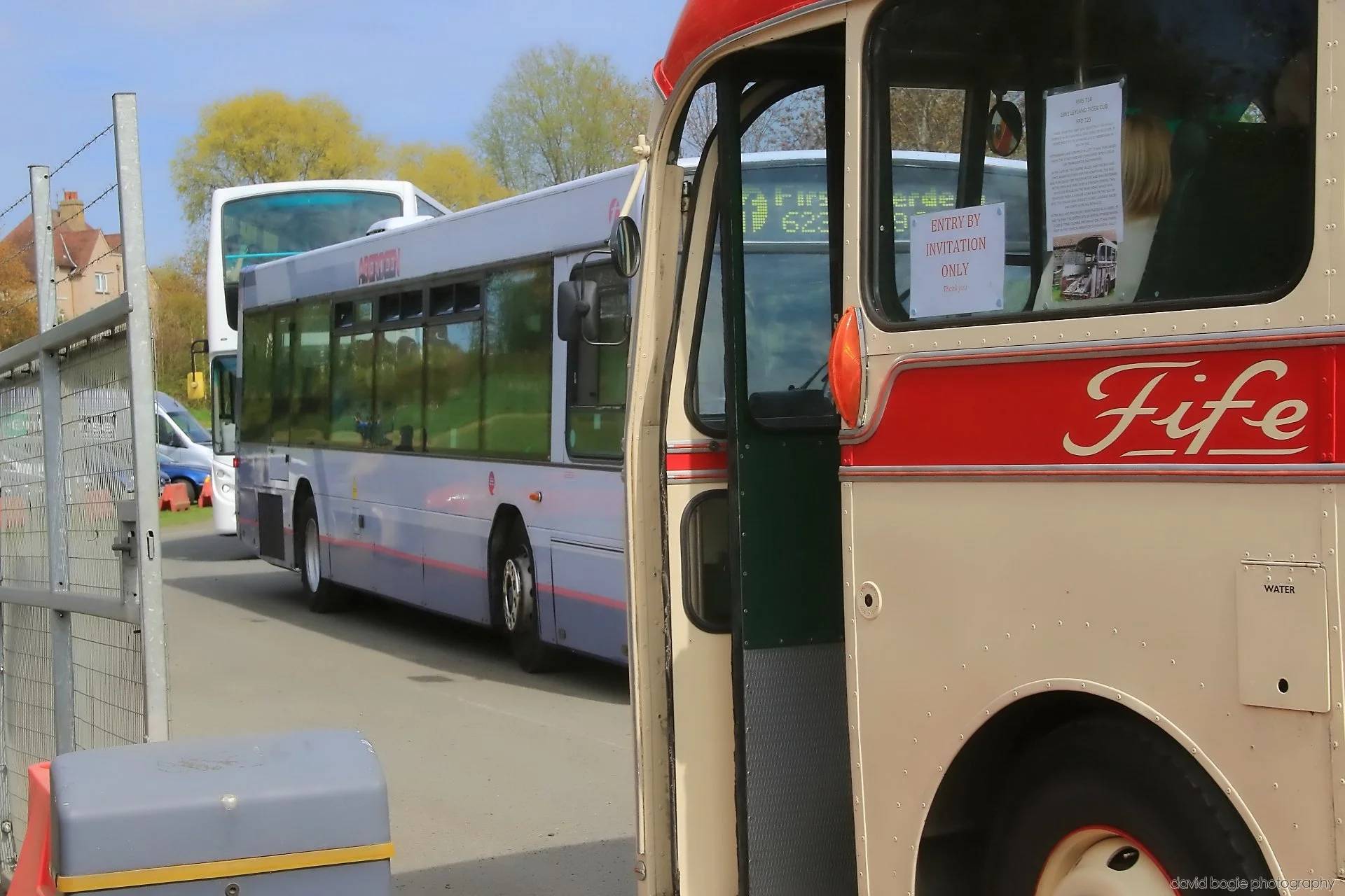 20260426 140020 Bus Bundle 0613.jpg